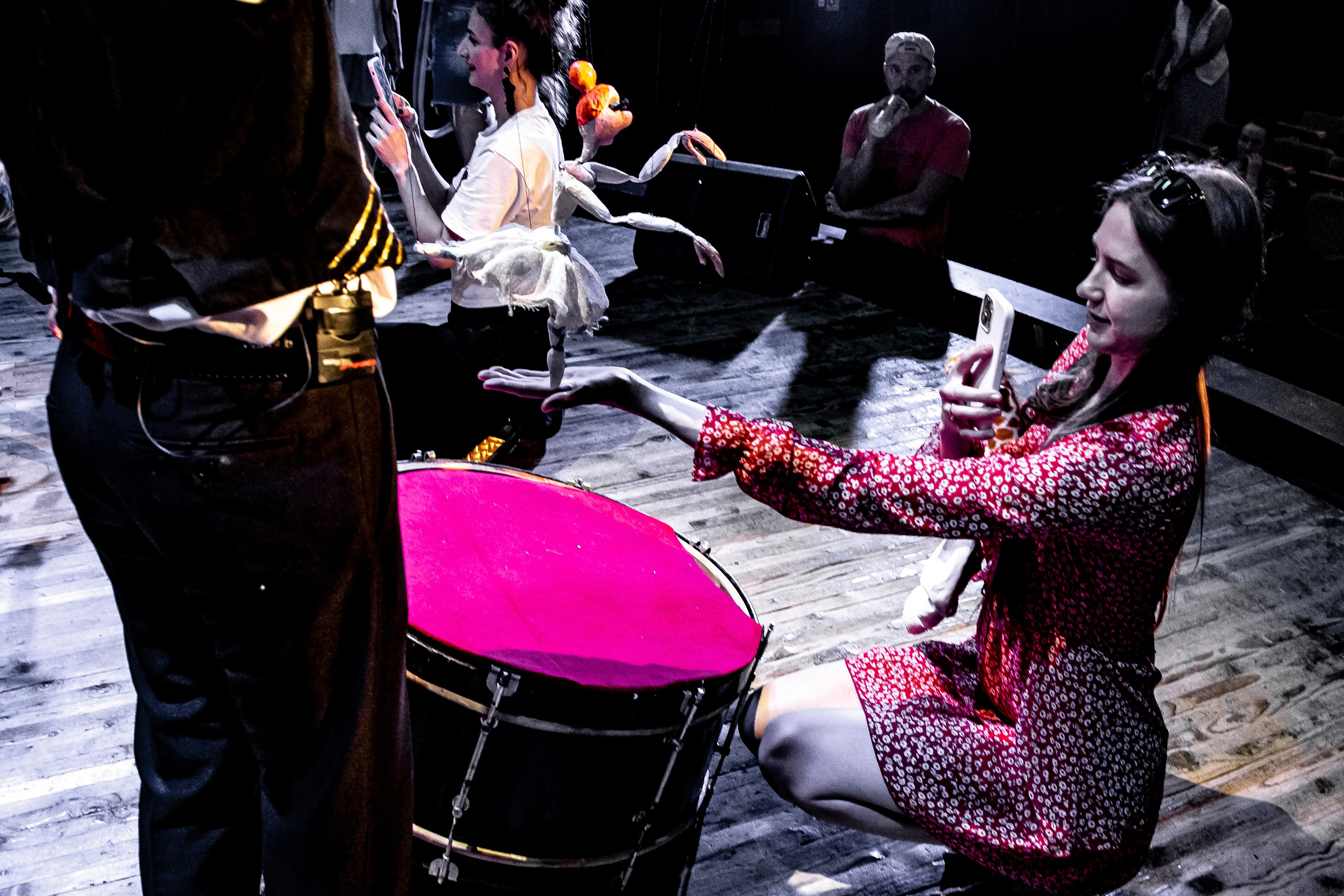 Цирк из Саквояжа спектакль театра САКВОЯЖ. Фотограф в Сочи Юрий Шептаев