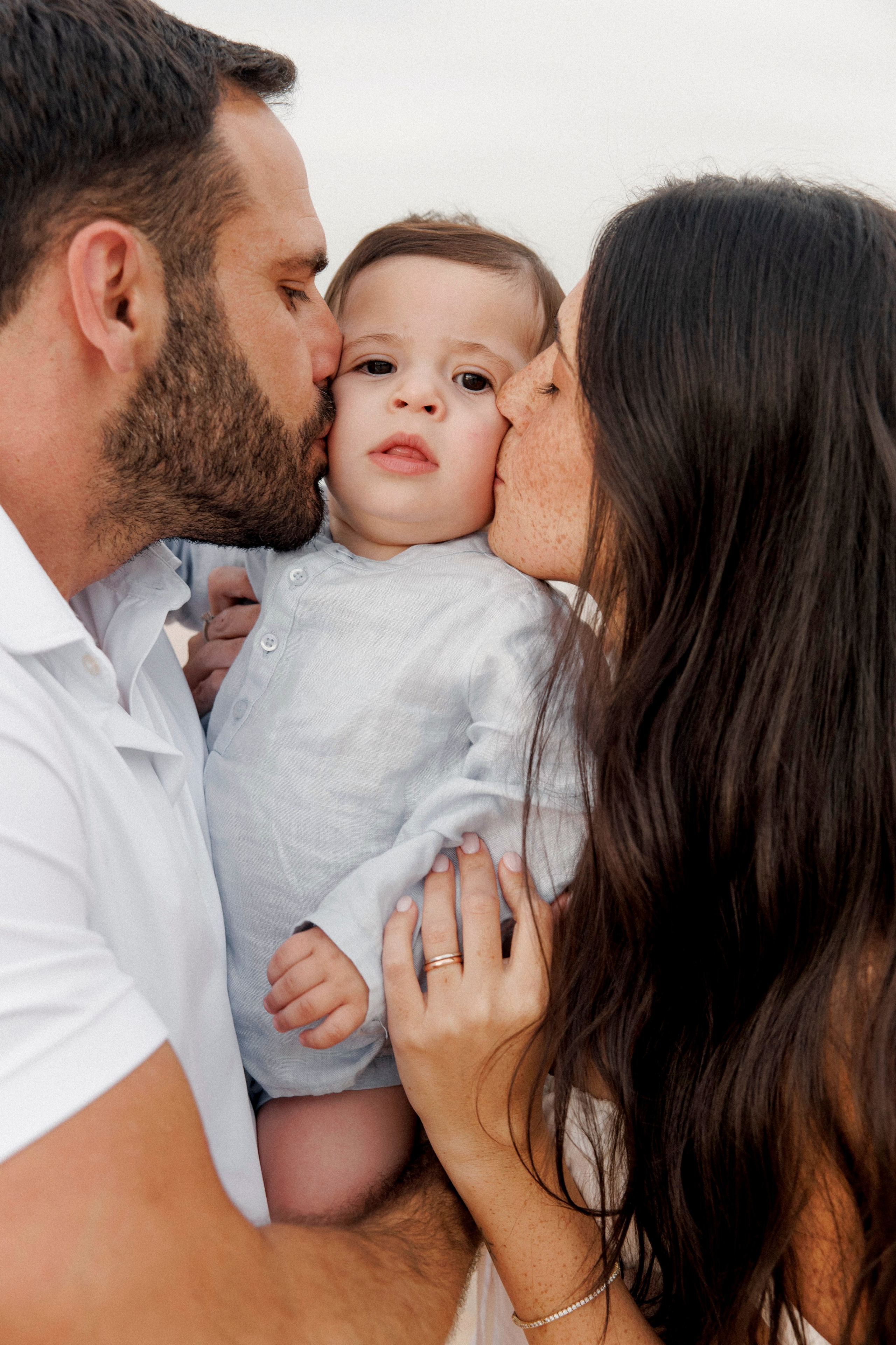 First year family photos near the sea. Главная