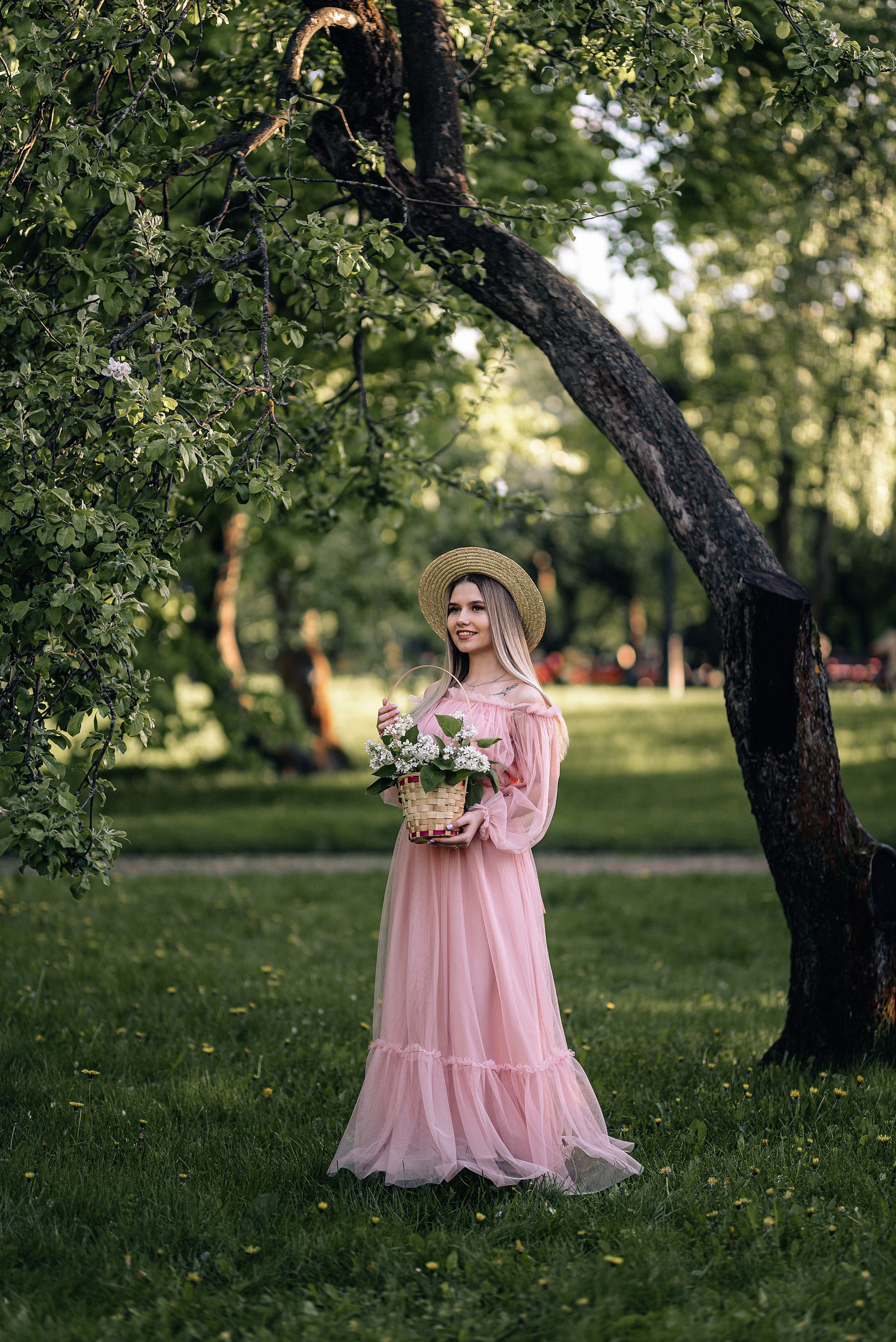 Фотосессия «Аромат весны» в Коломенском парке. Портретный фотограф Москва Светлана Кашура