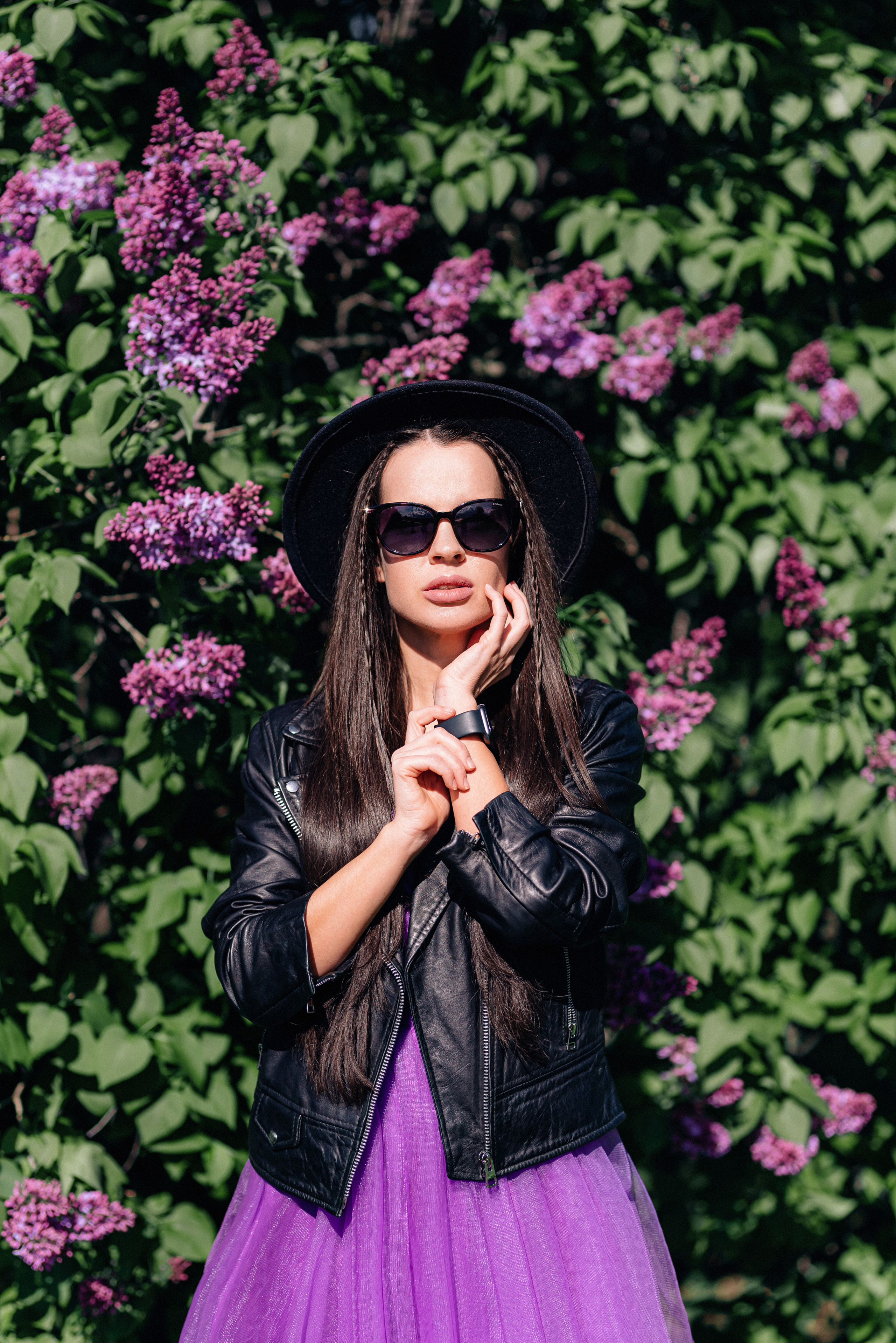 Фотосессия с сиренью в Коломенском парке. Портретный фотограф Москва Светлана Кашура