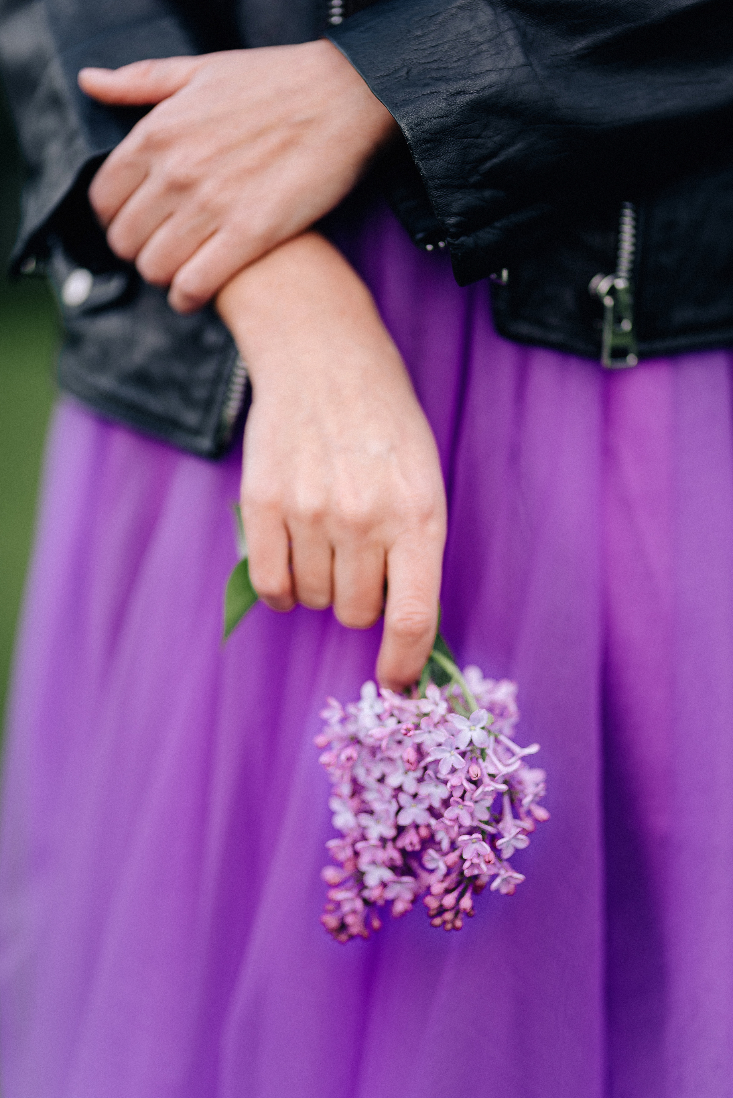 Фотосессия с сиренью в Коломенском парке. Портретный фотограф Москва Светлана Кашура
