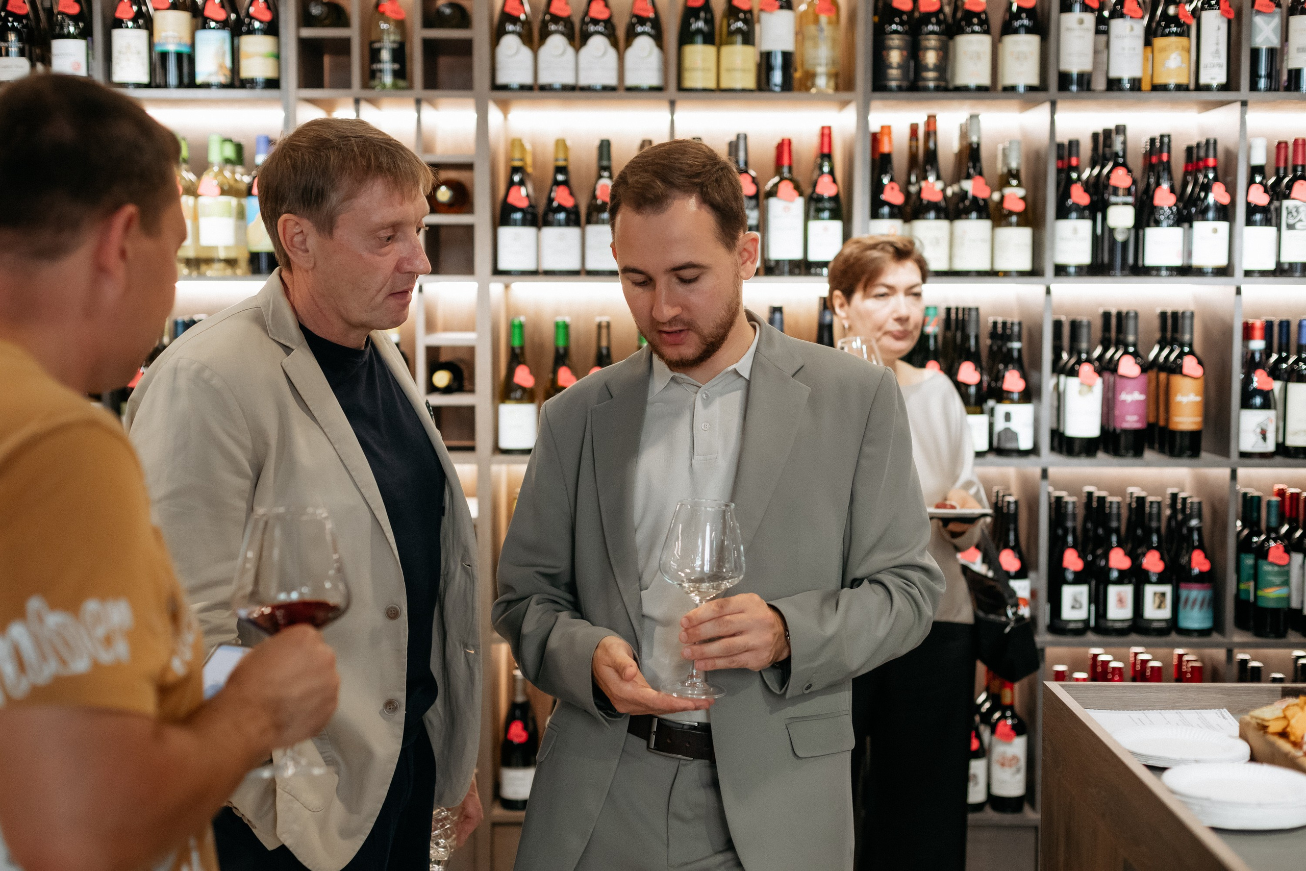 BY SIMPLE ВИНОТЕКА — ОТКРЫТИЕ. СВОИ. ФОТООТЧЕТЫ-СОБЫТИЯ-МЕСТА