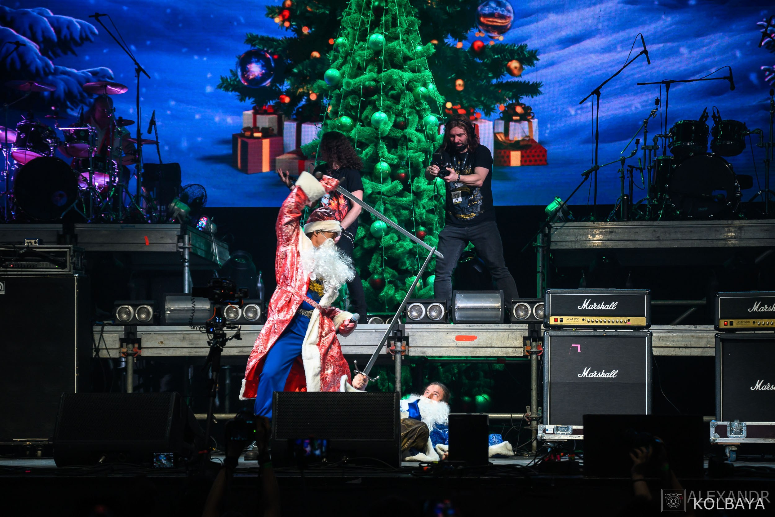 Фоторепортаж с Метал-Елки 2026. Концертный и театральный репортажный фотограф в Москве Александр Колбая