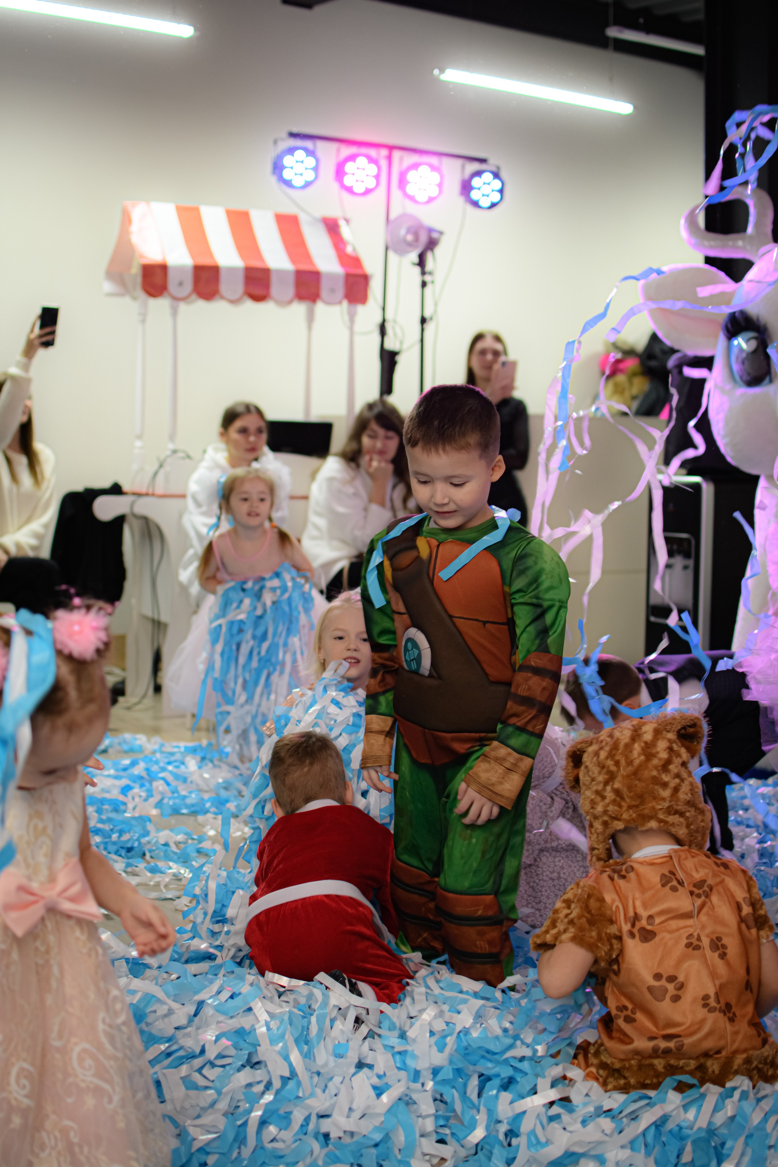 HAPPY NEW YEAR. Photokarish