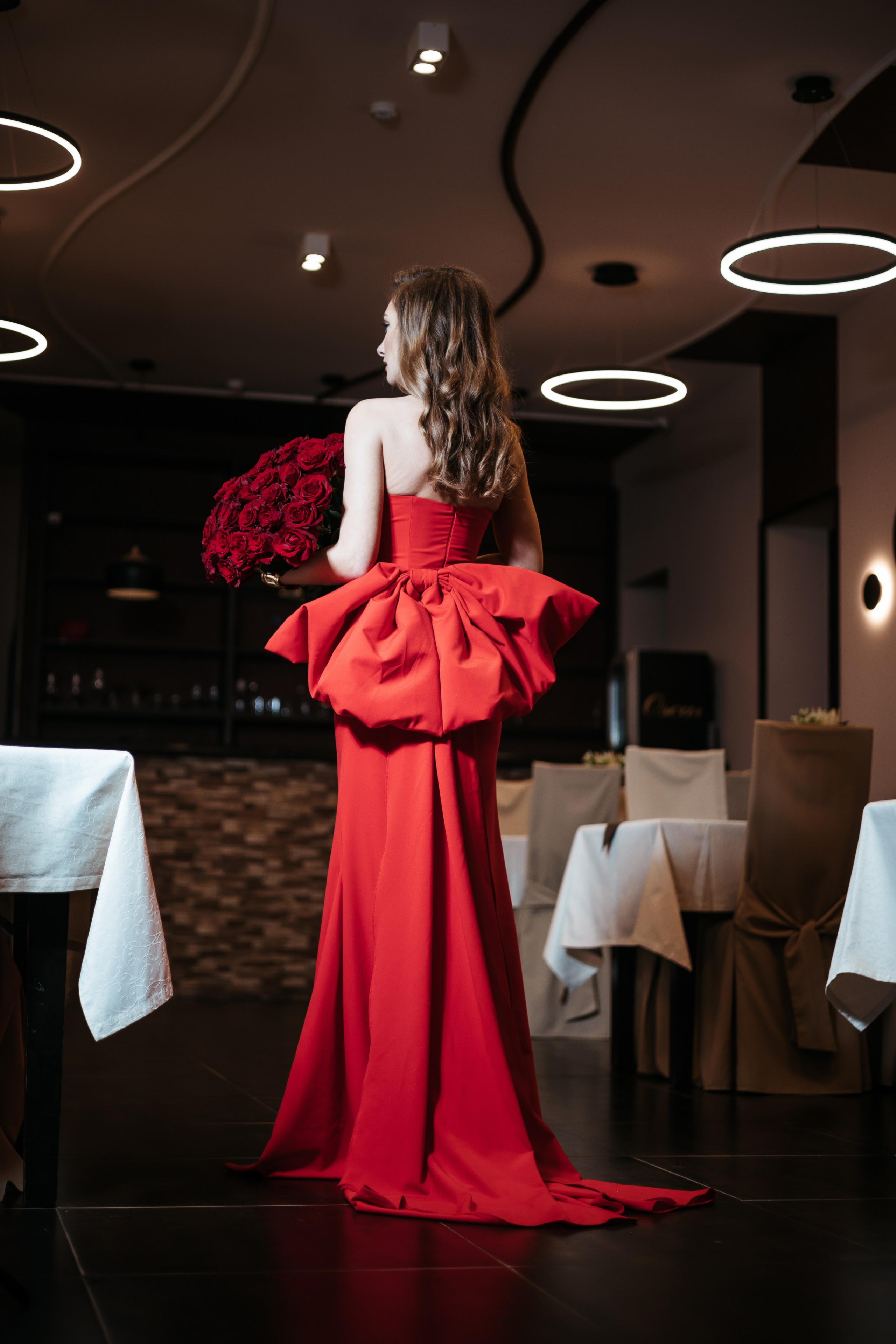 Lady in Red. Главная