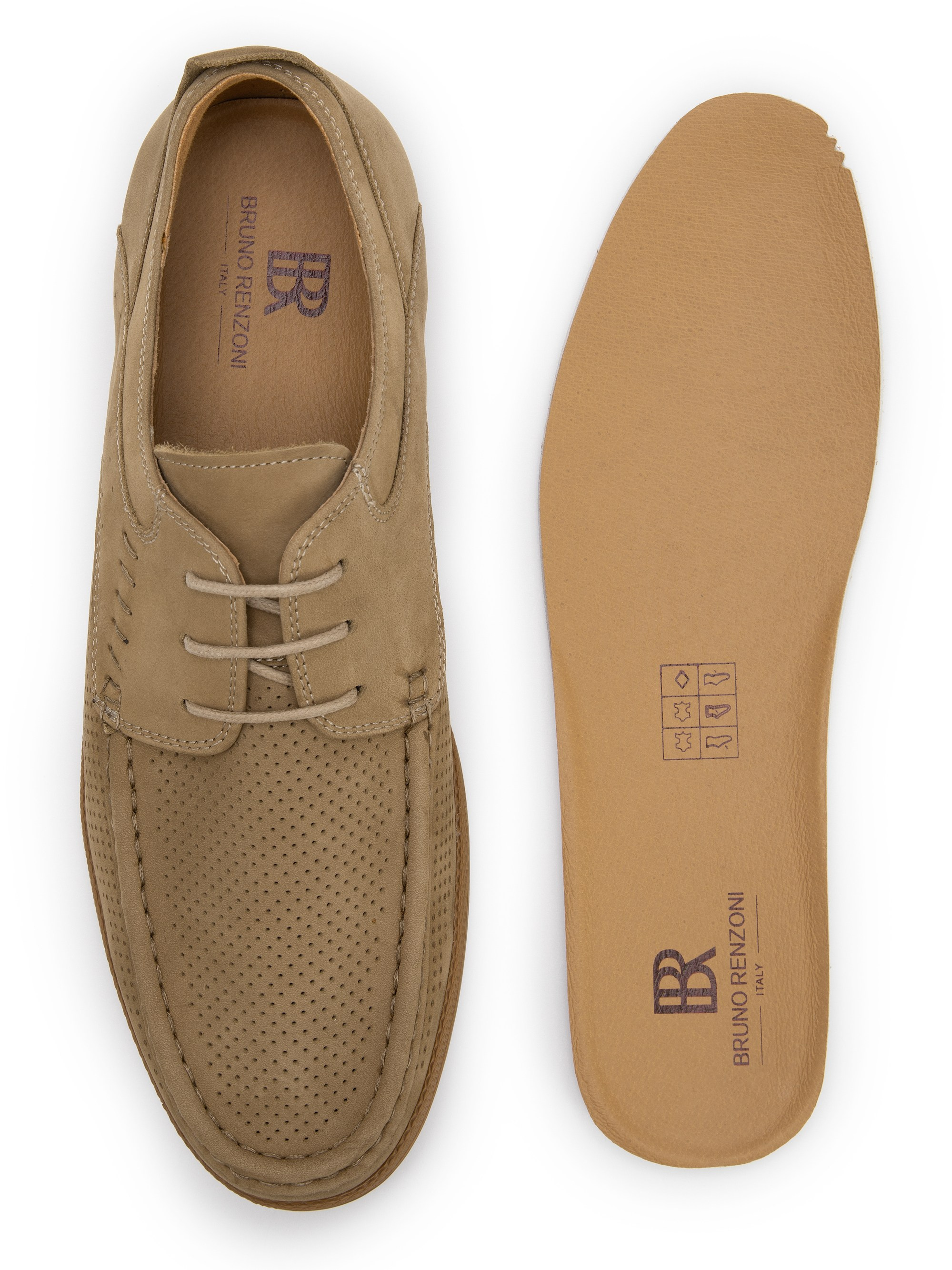 Каталожная фотография обуви. Фотограф в Москве Егор Гончаров