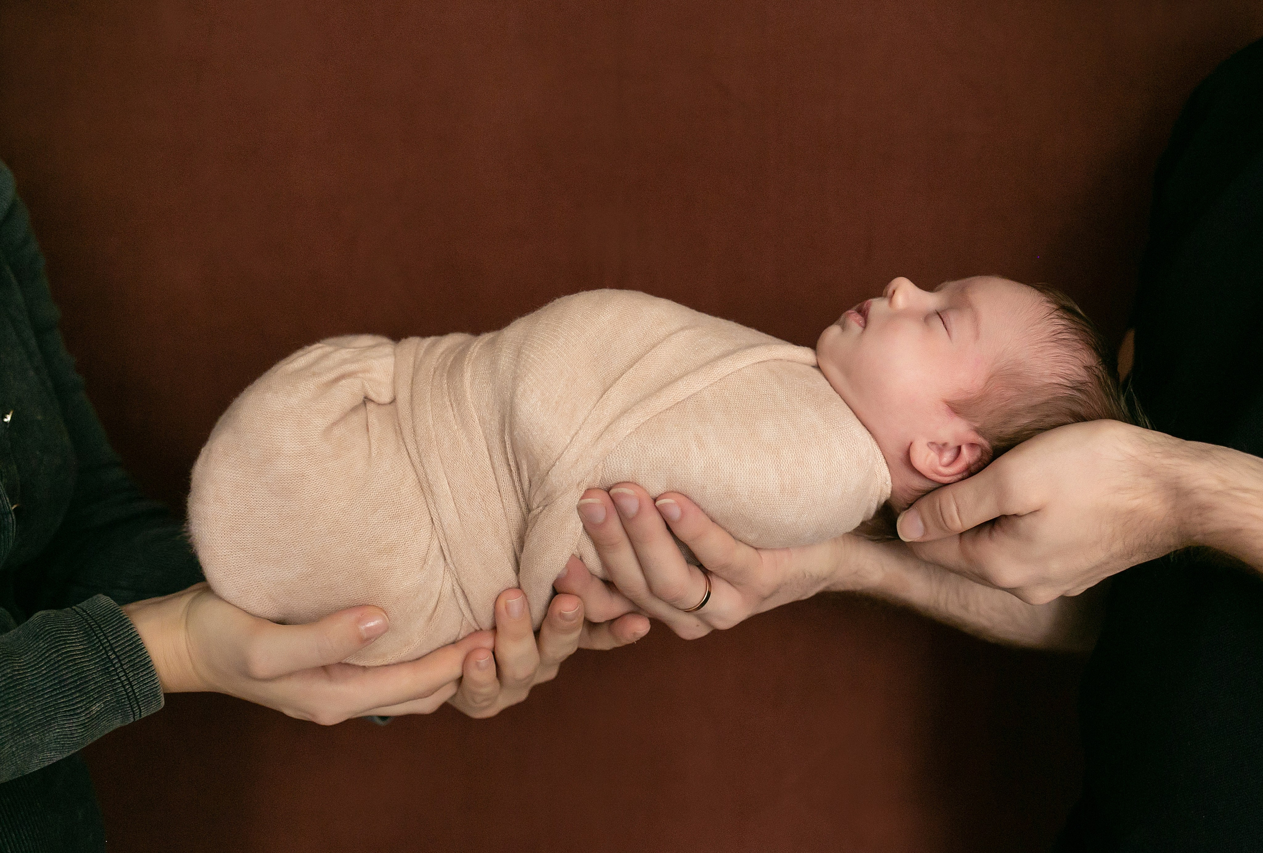 Новорожденные. Фотограф новорожденных и семейный фотограф НСО г. Бердск Марина Львова