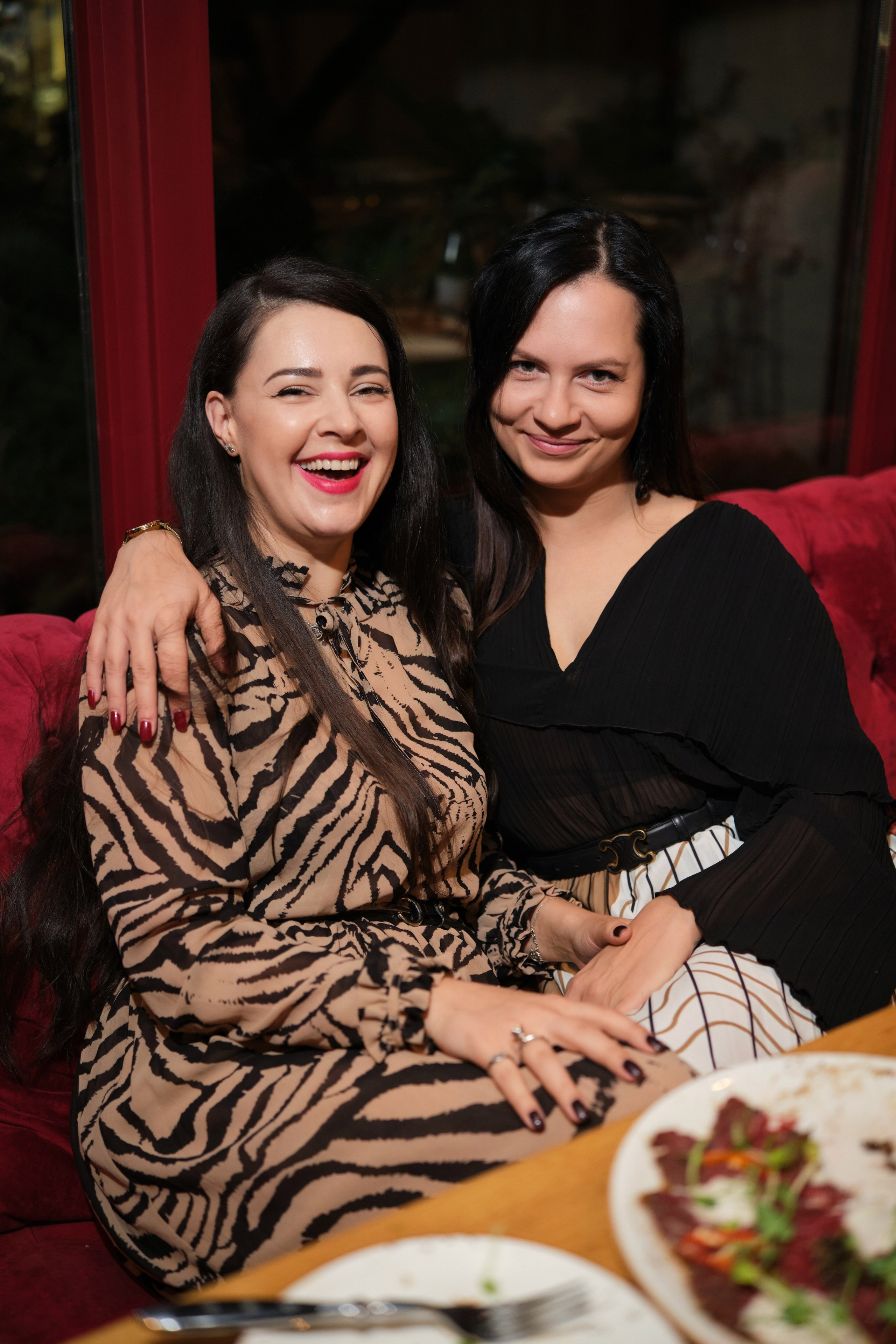 День рождения Наталии в гастропабе Особняк. Репортажный фотограф Дмитрий Литвинский. Минск, Беларусь, мир