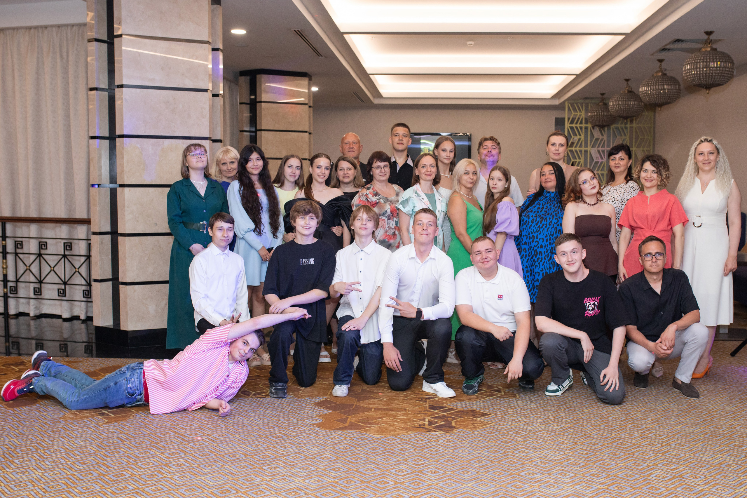 Выпускной 11 класс. Ресторан «Мед». Фотограф в Новосибирске Ася Зверева