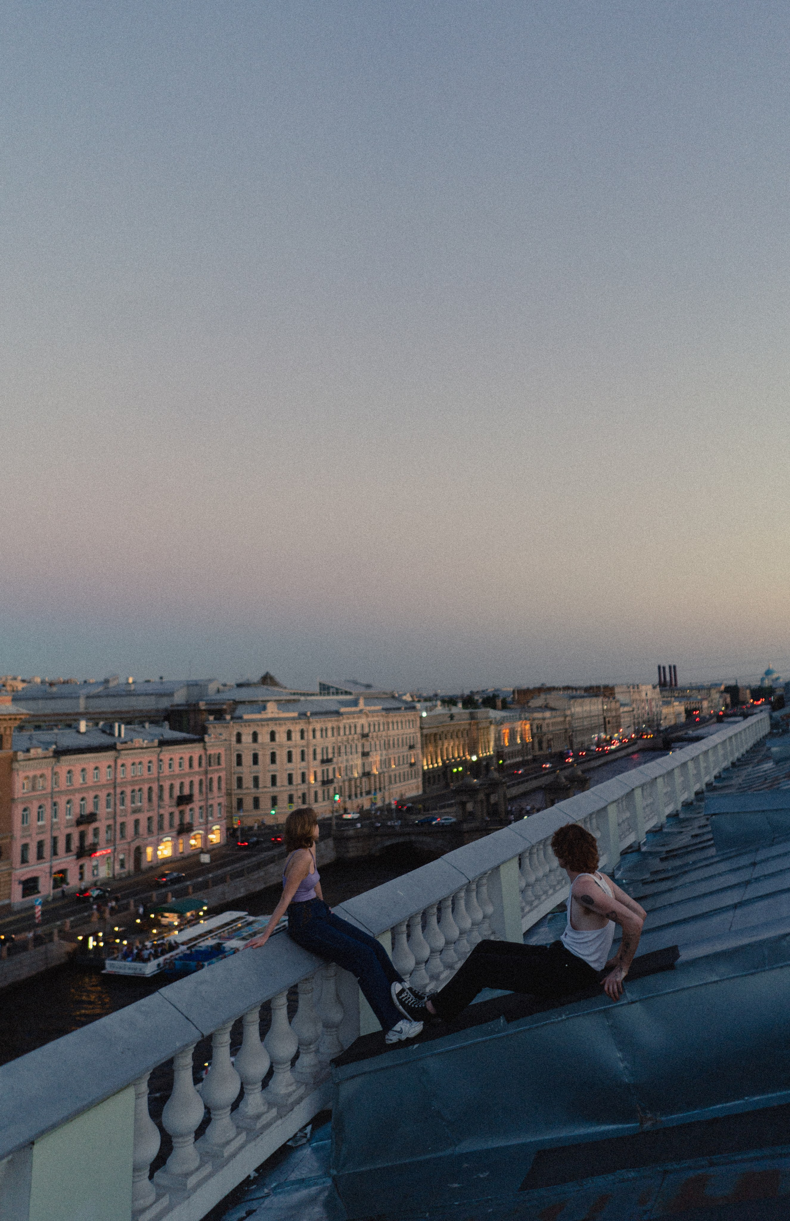 Elena Raya • Photographer