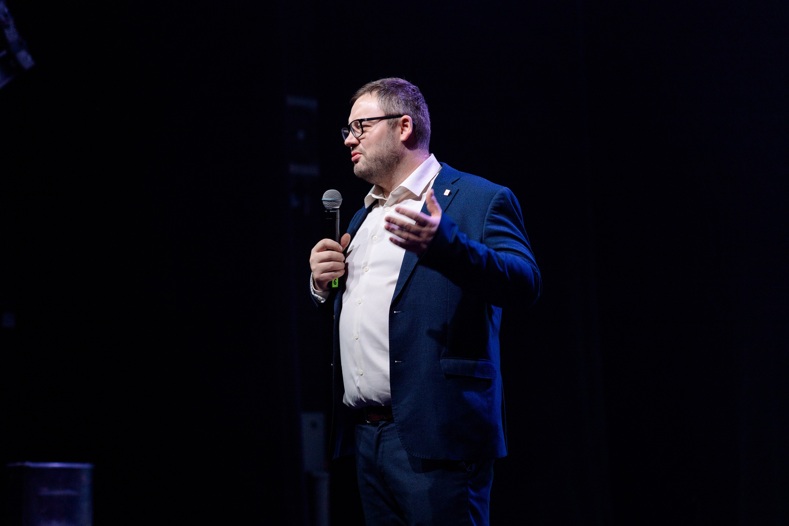 РЕПОРТАЖ: НОВЫЙ ГОД В ДК МЕТАЛЛУРГ. Профессиональный фотограф в Ижевске Леша Петров