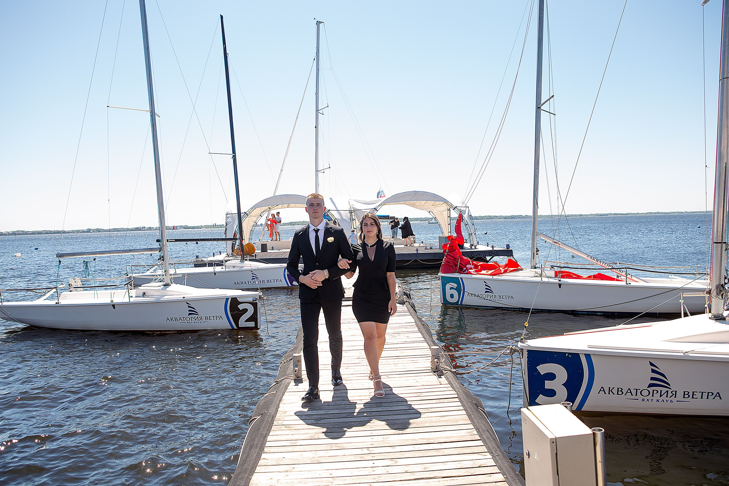 Свадебная фотосессия на пироне: Дарья и Артём. Свадебный и предметный фотограф Ренат Каламперов