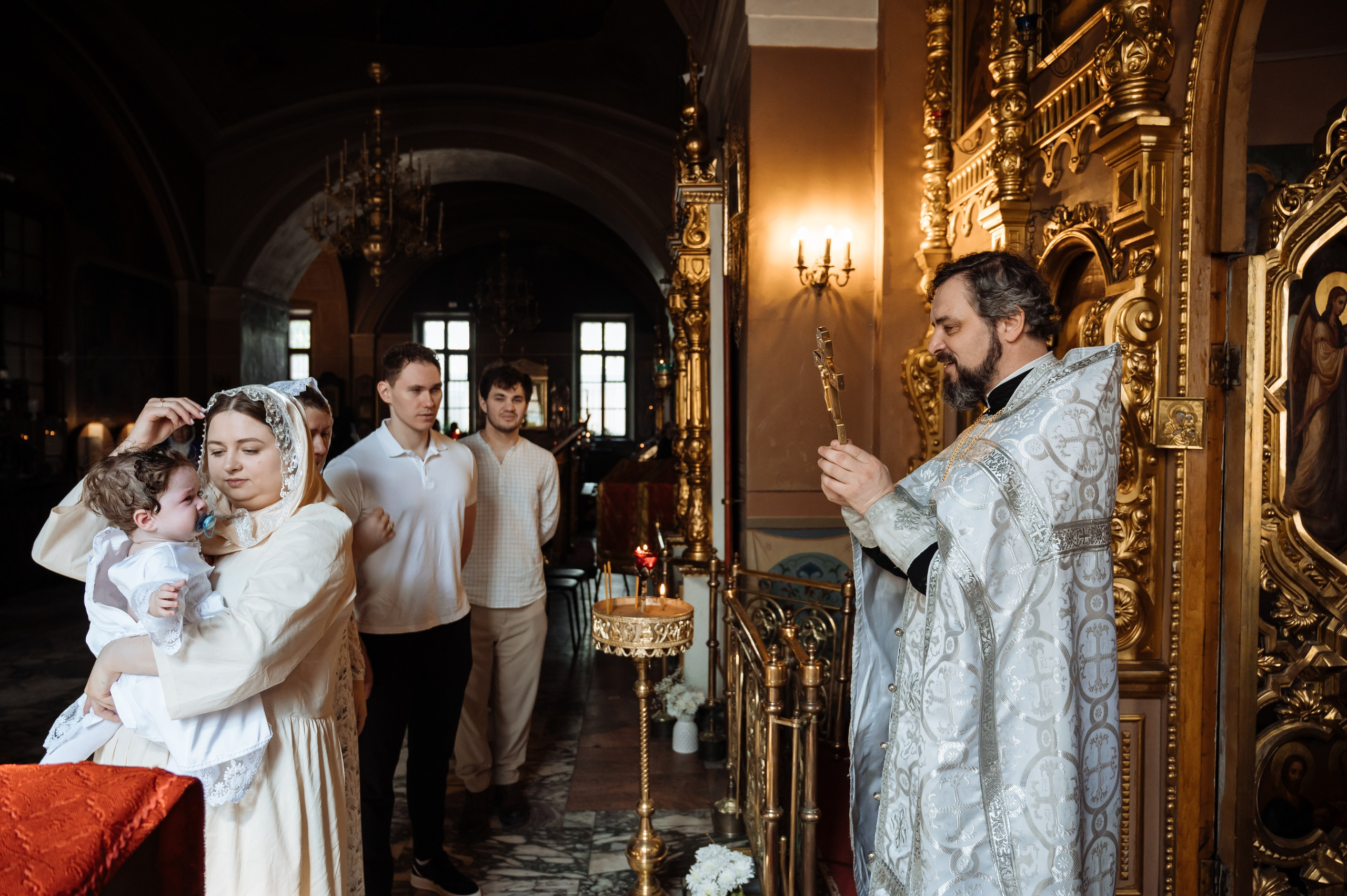 Фотосъёмка крещения. Анастасия Петрович фотограф, фотокорреспондент в Москве и Санкт-Петербурге. Фотосъёмка репортажа, мероприятия, корпоративная съёмка, контент