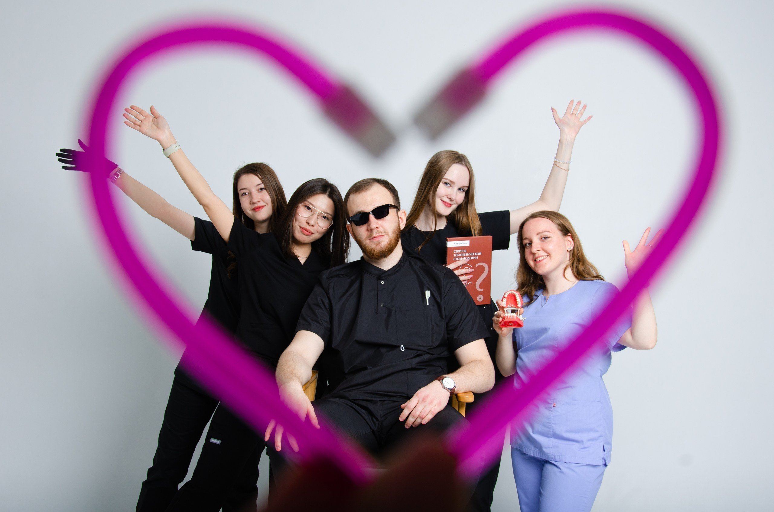 Выпускная фотосессия. ФОТОГРАФ ВОЛГОГРАД ПОЛИНА ЗОЛОТЫХ