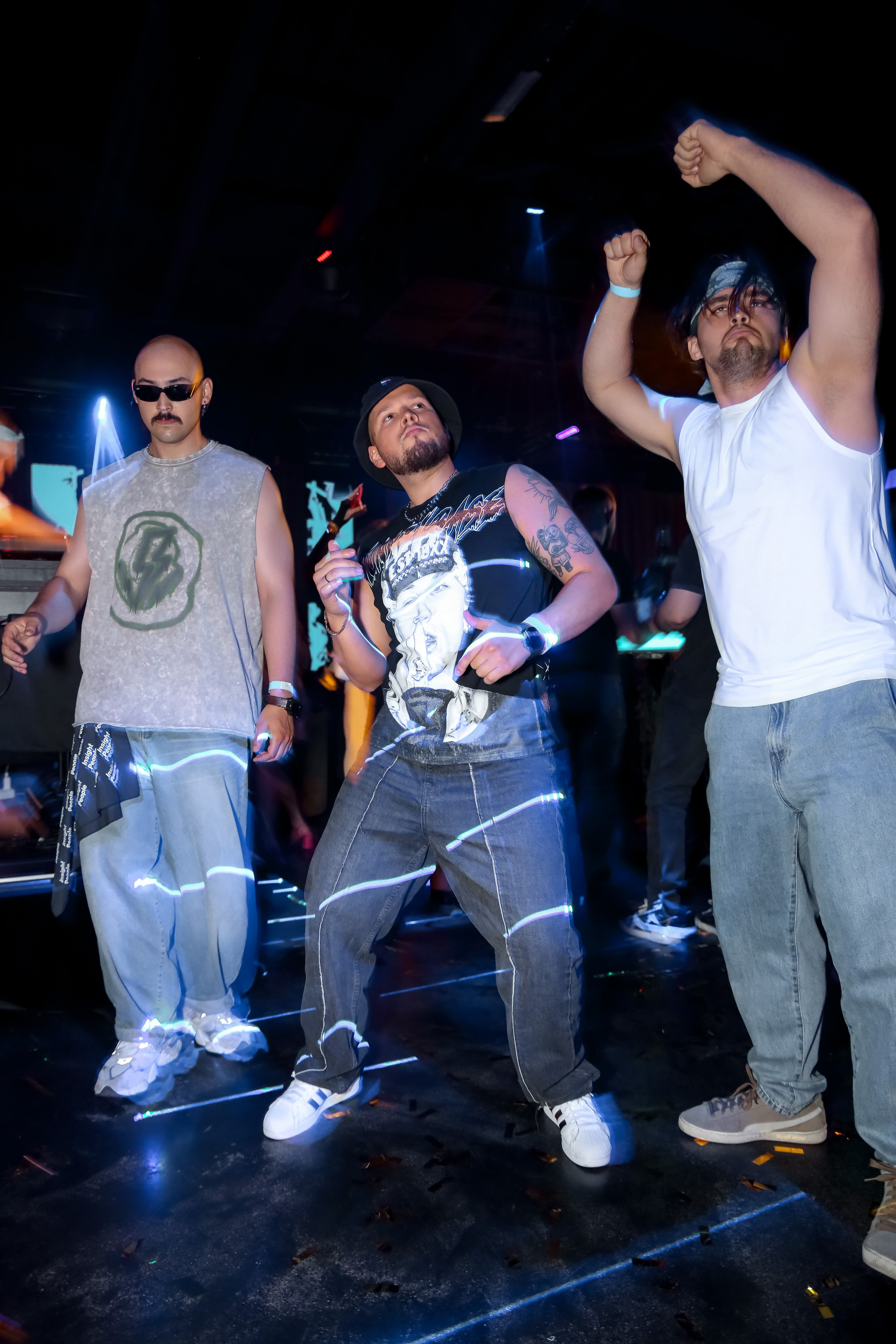 LA night & Fiji wave. 2000’s