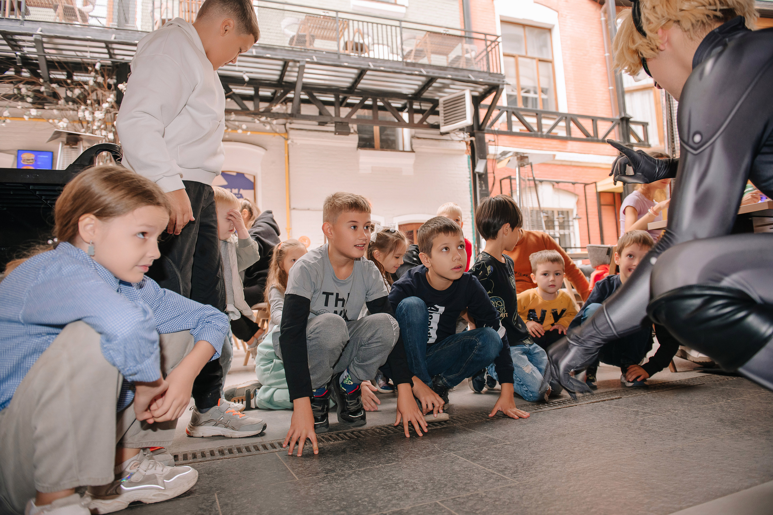 Гастродвор. Детский мастер-класс по приготовлению хот-догов🌭. Фотограф Валерия Голубева (Миронова)