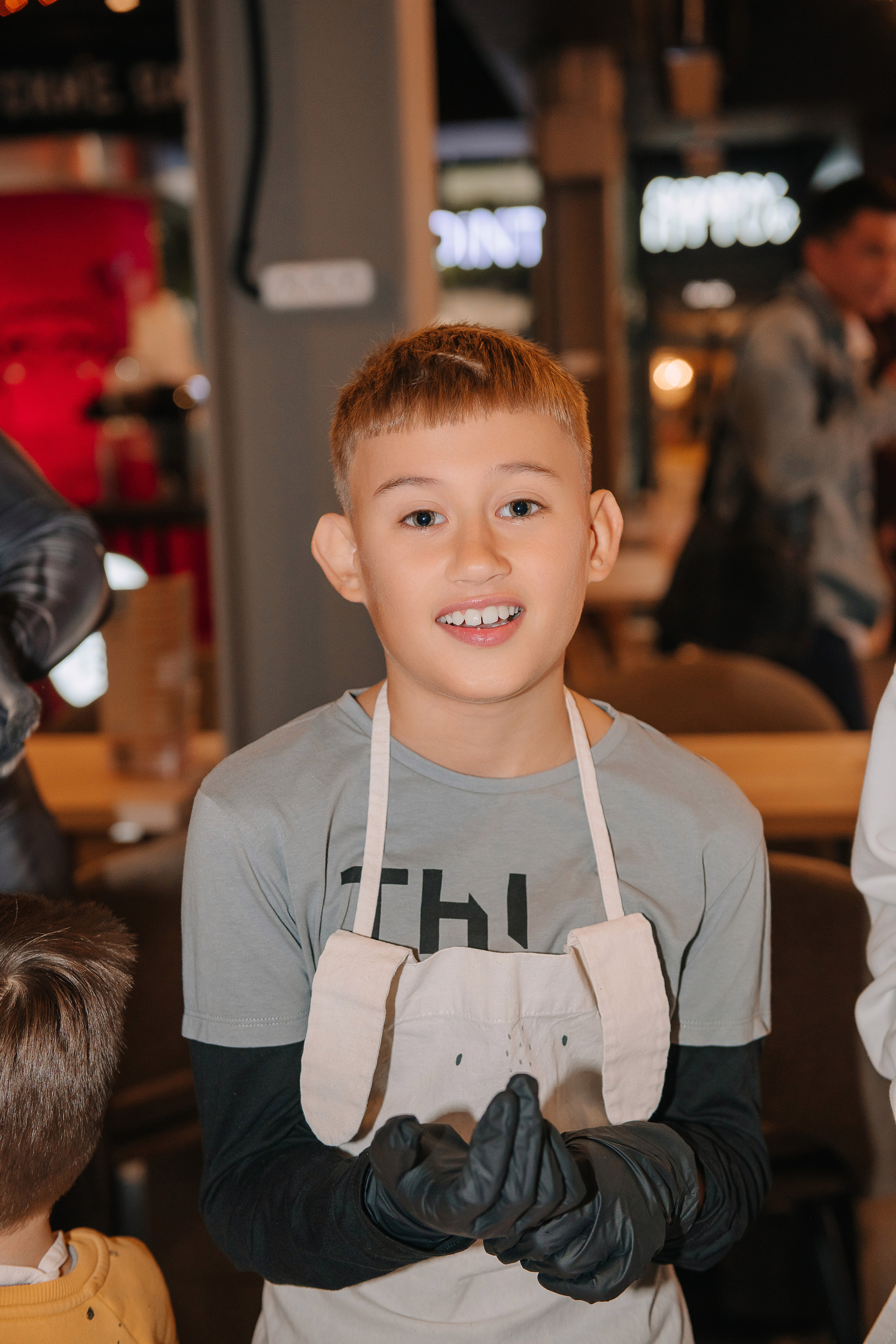 Гастродвор. Детский мастер-класс по приготовлению хот-догов🌭. Фотограф Валерия Голубева (Миронова)