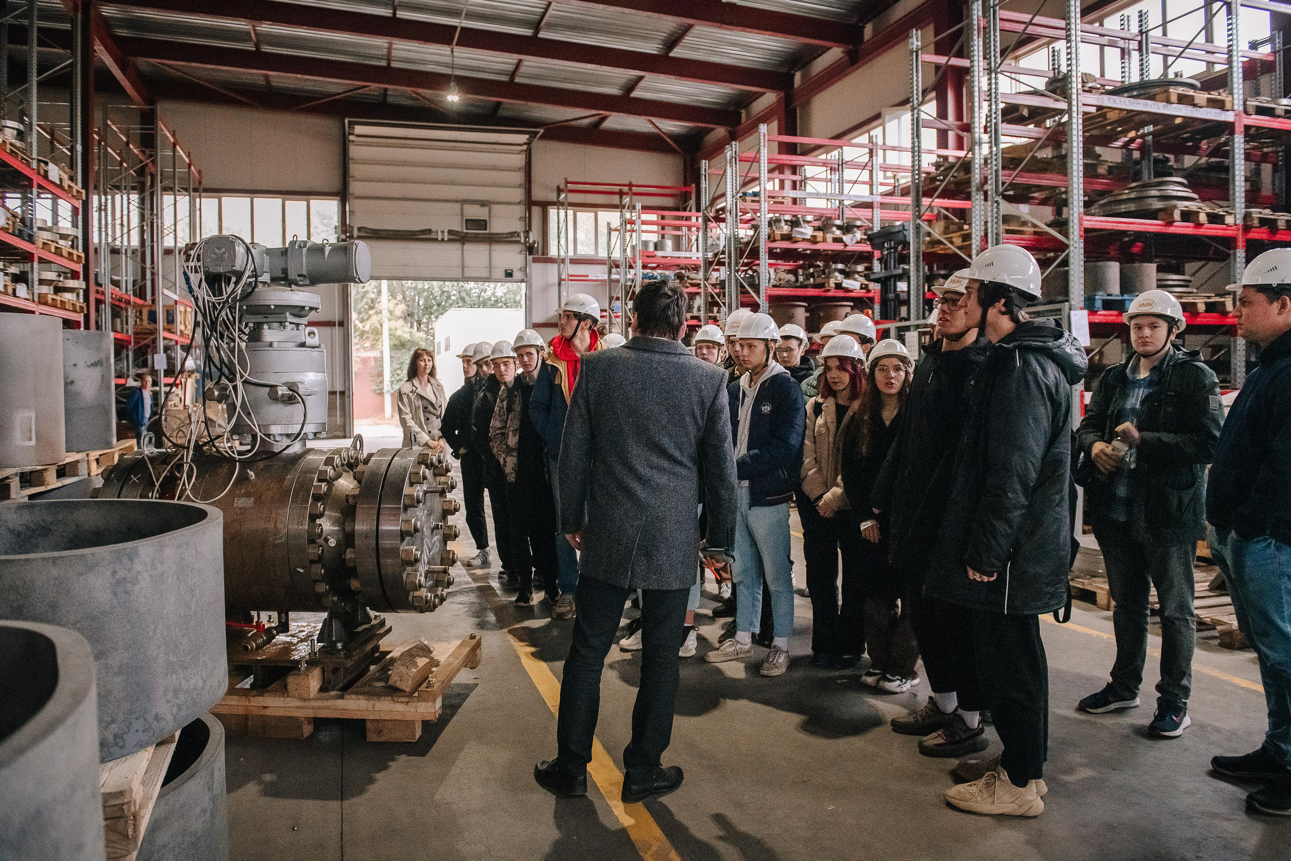 День открытых дверей на Саратовском арматурном заводе. Фотограф Валерия Голубева (Миронова)