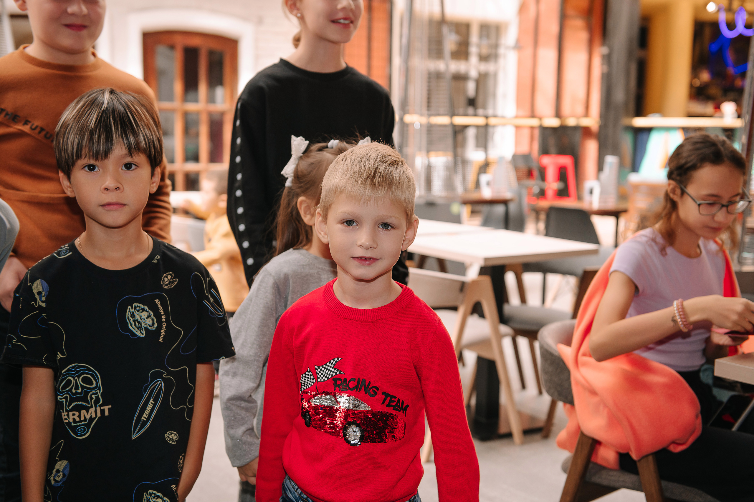 Гастродвор. Детский мастер-класс по приготовлению хот-догов🌭. Фотограф Валерия Голубева (Миронова)