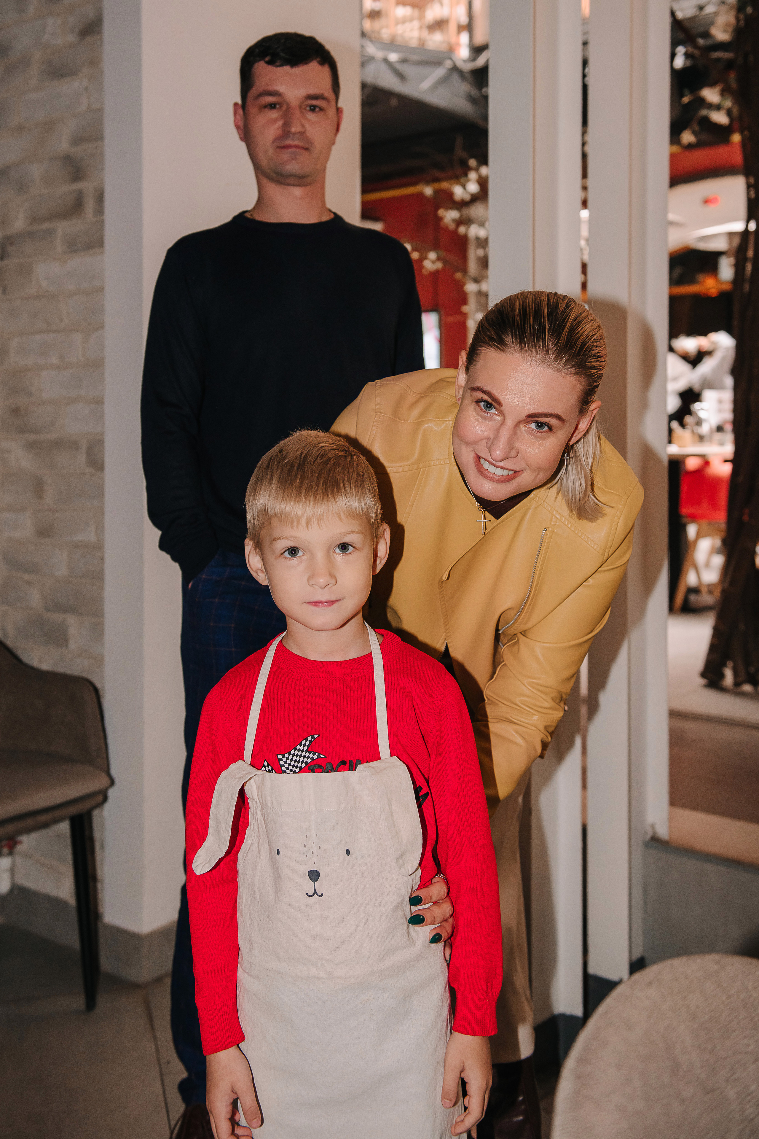 Гастродвор. Детский мастер-класс по приготовлению хот-догов🌭. Фотограф Валерия Голубева (Миронова)