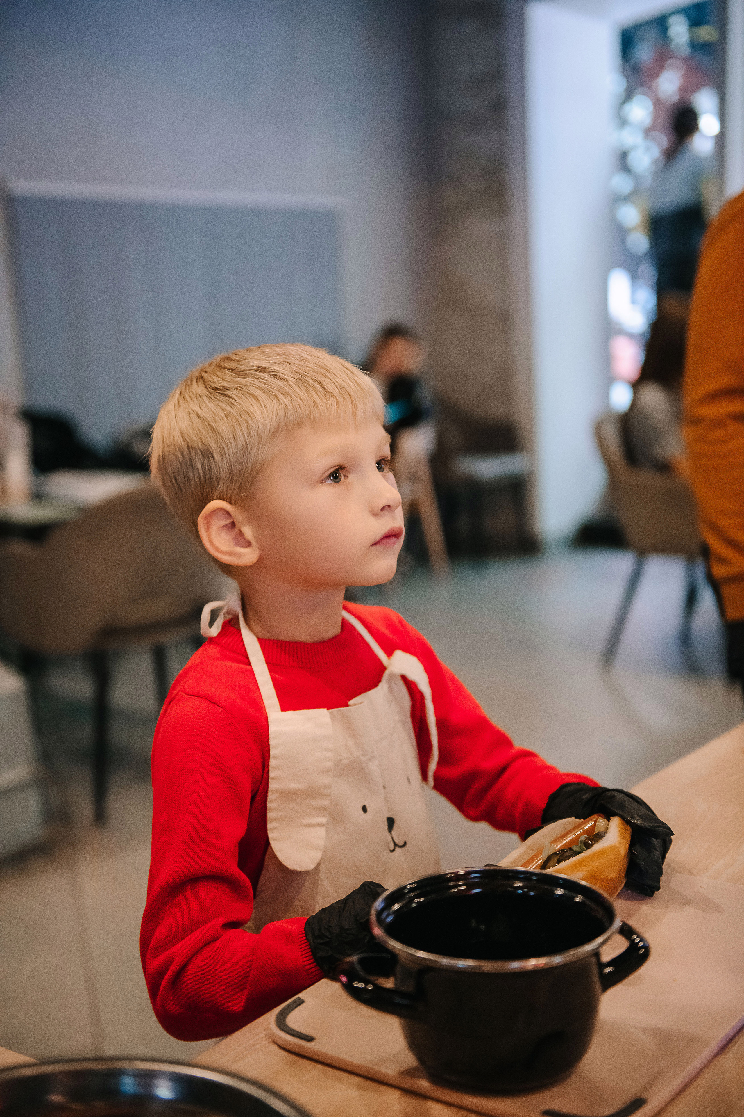Гастродвор. Детский мастер-класс по приготовлению хот-догов🌭. Фотограф Валерия Голубева (Миронова)