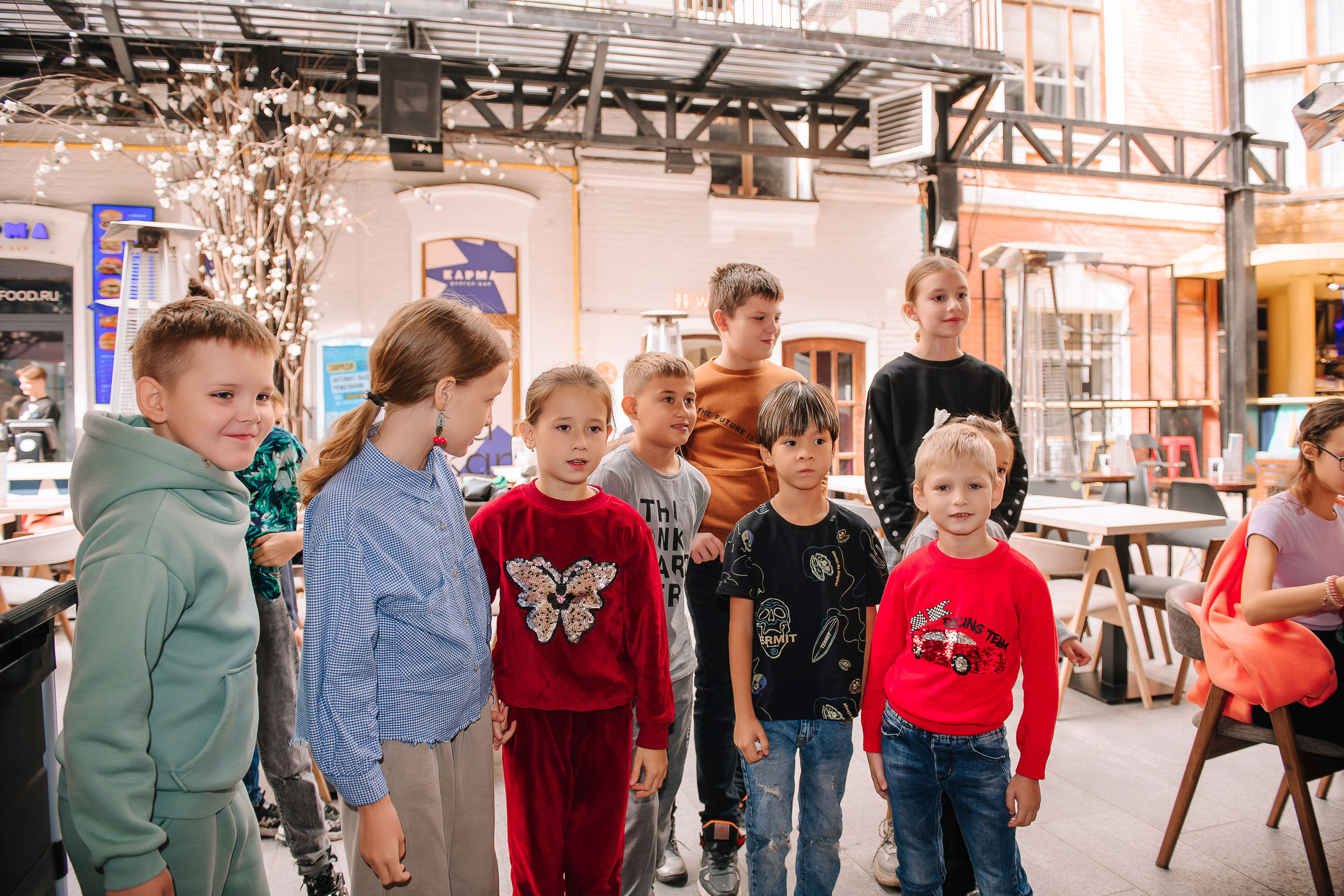 Гастродвор. Детский мастер-класс по приготовлению хот-догов🌭. Фотограф Валерия Голубева (Миронова)