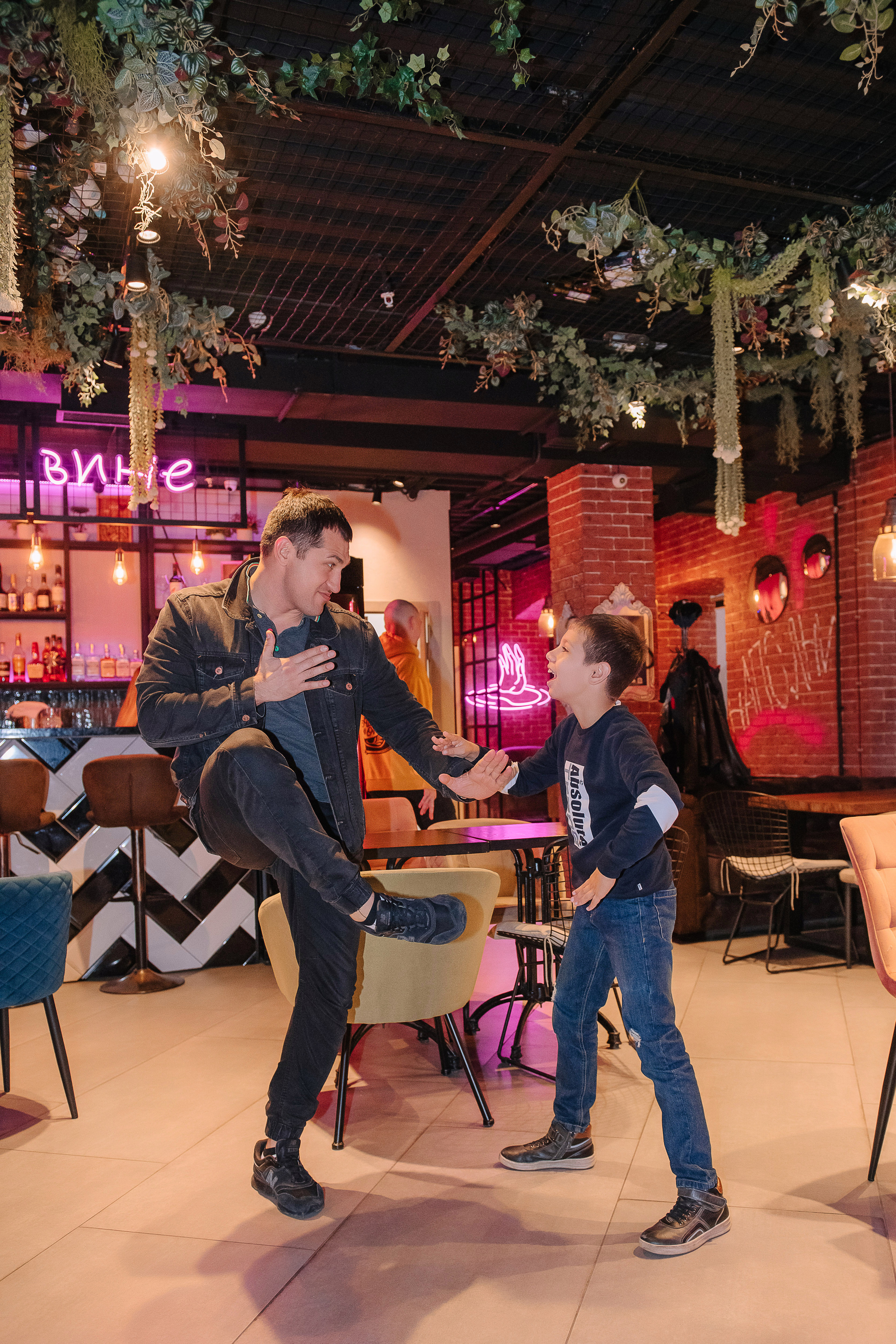 Гастродвор. Детский мастер-класс по приготовлению хот-догов🌭. Фотограф Валерия Голубева (Миронова)