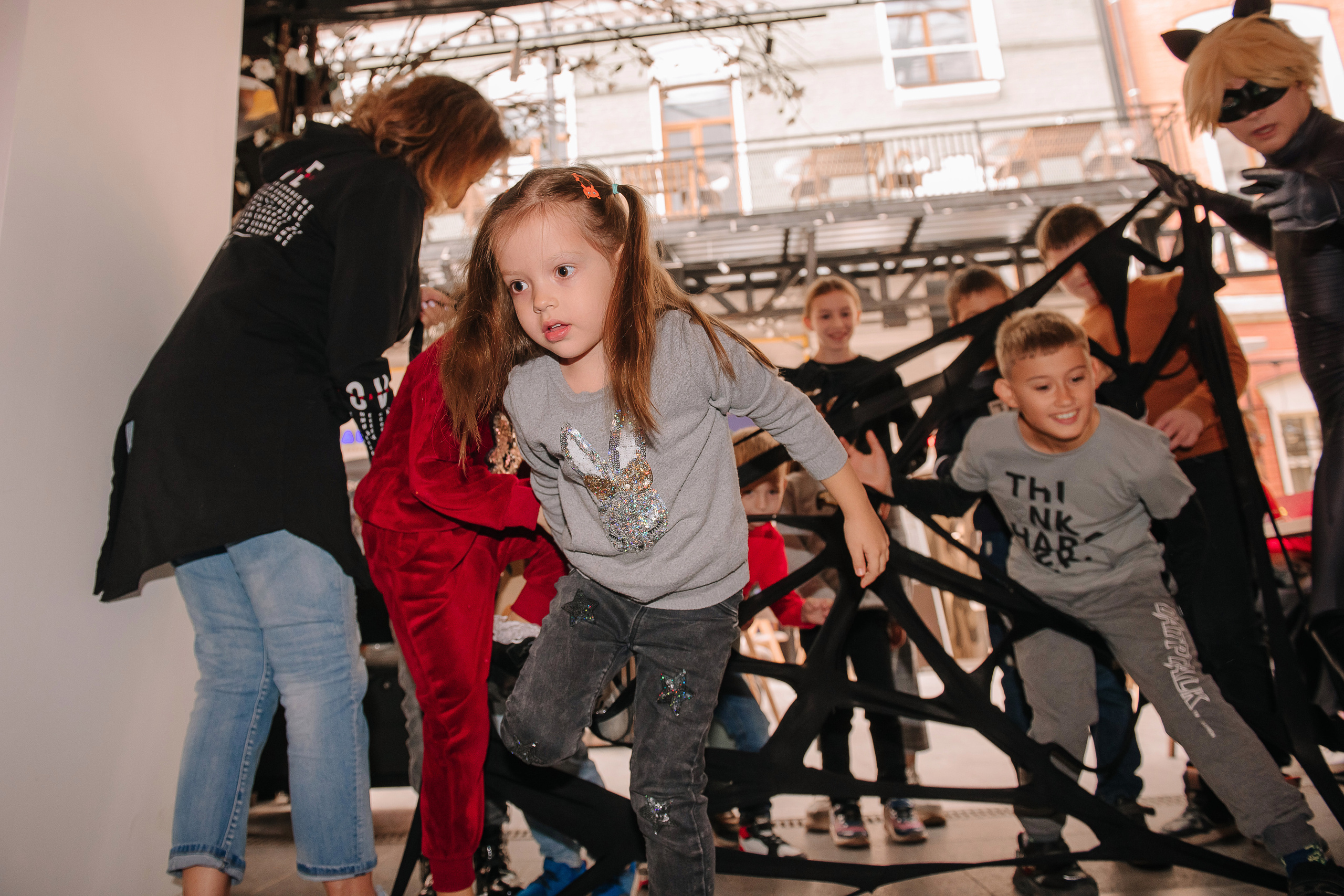 Гастродвор. Детский мастер-класс по приготовлению хот-догов🌭. Фотограф Валерия Голубева (Миронова)