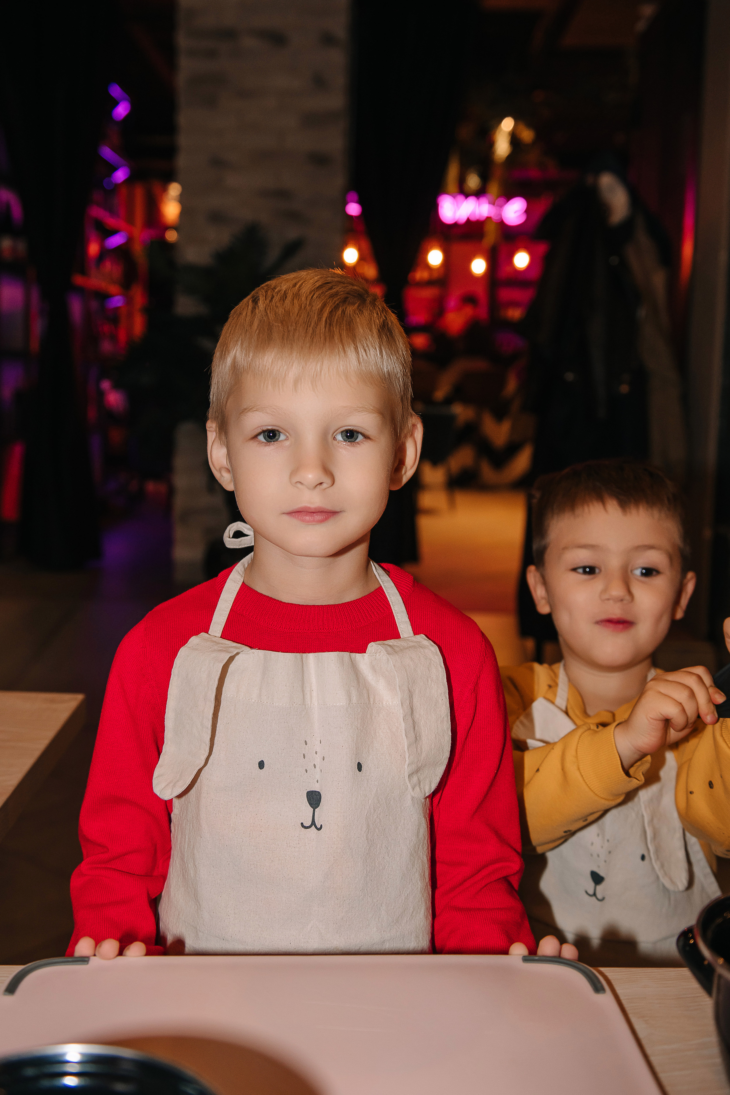 Гастродвор. Детский мастер-класс по приготовлению хот-догов🌭. Фотограф Валерия Голубева (Миронова)