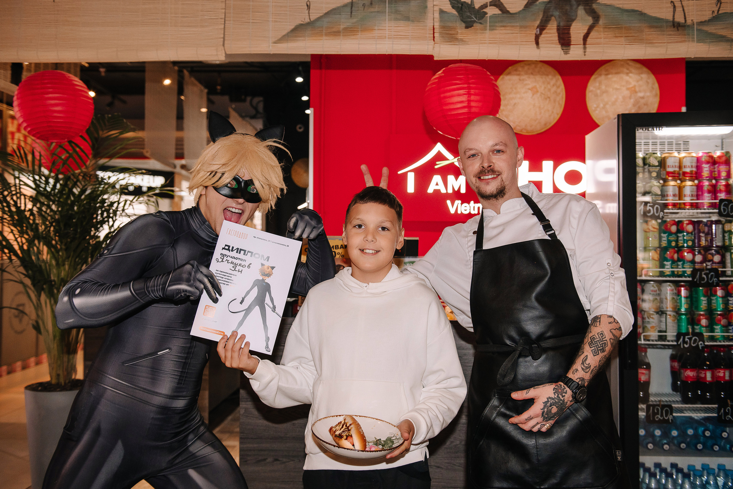 Гастродвор. Детский мастер-класс по приготовлению хот-догов🌭. Фотограф Валерия Голубева (Миронова)