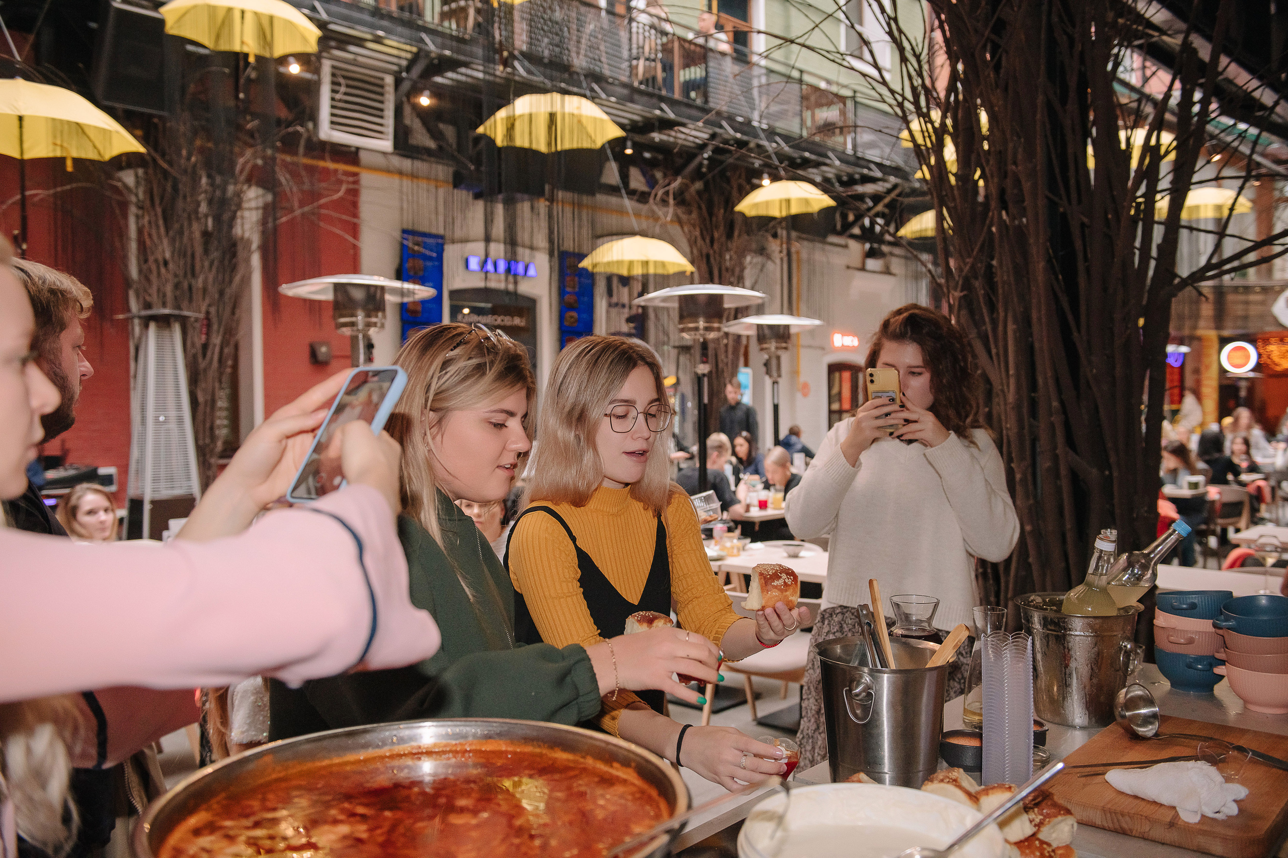 Гастродвор. Бранч. Мастер-класс по приготовлению борща. Фотограф Валерия Голубева (Миронова)