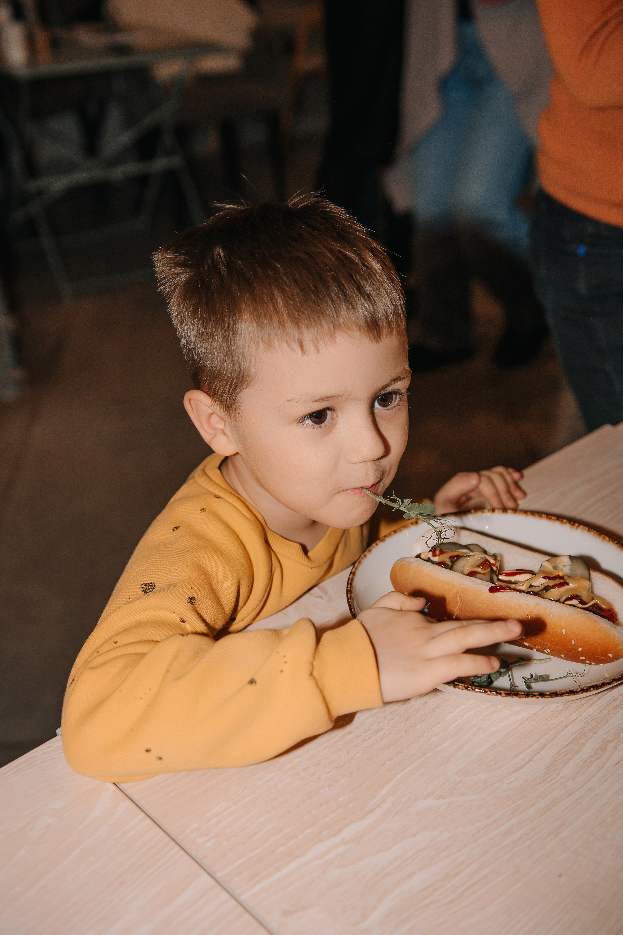 Гастродвор. Детский мастер-класс по приготовлению хот-догов🌭. Фотограф Валерия Голубева (Миронова)