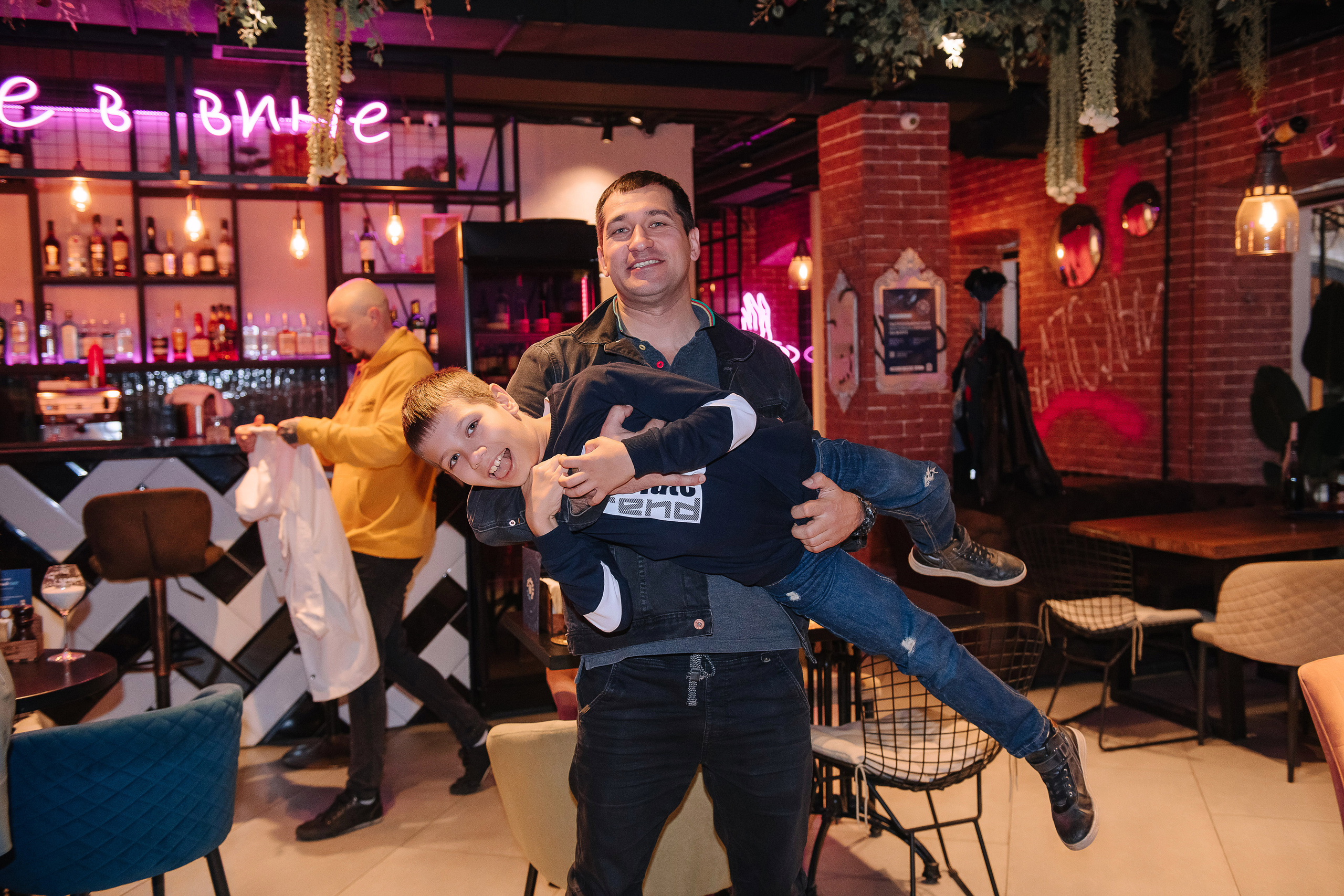 Гастродвор. Детский мастер-класс по приготовлению хот-догов🌭. Фотограф Валерия Голубева (Миронова)