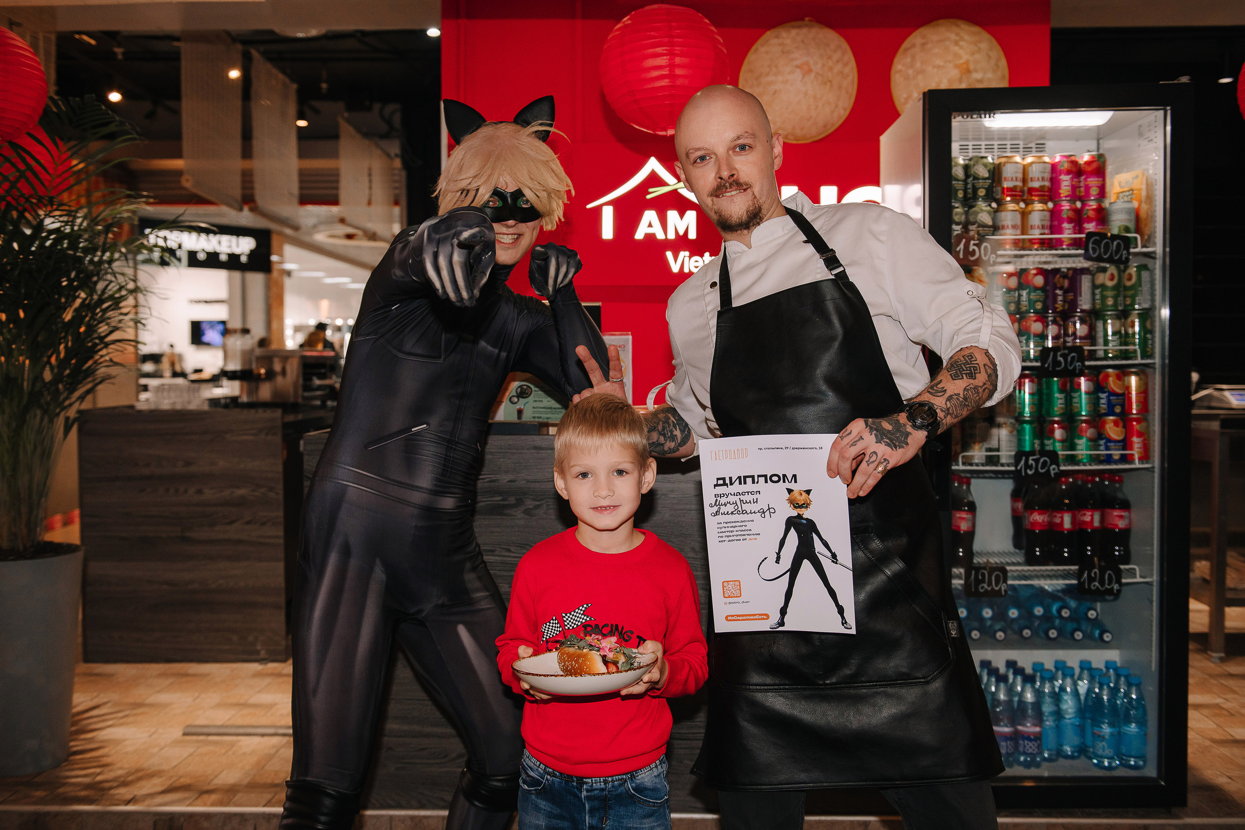 Гастродвор. Детский мастер-класс по приготовлению хот-догов🌭. Фотограф Валерия Голубева (Миронова)