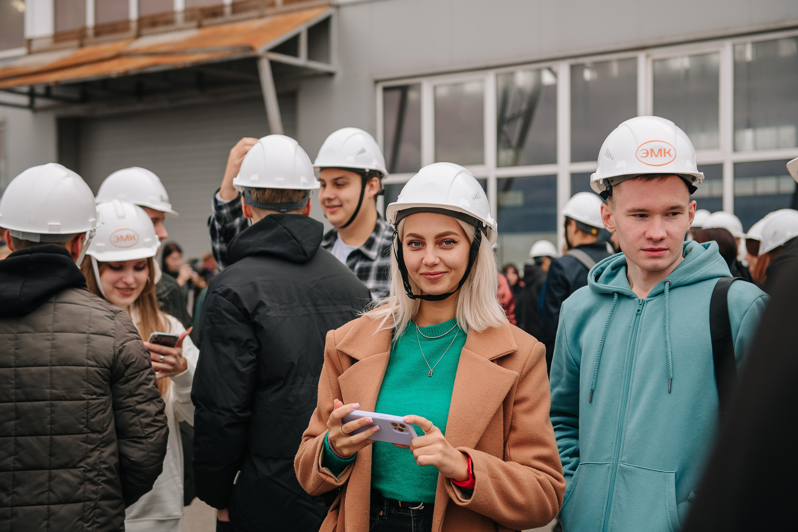 День открытых дверей на Саратовском арматурном заводе. Фотограф Валерия Голубева (Миронова)