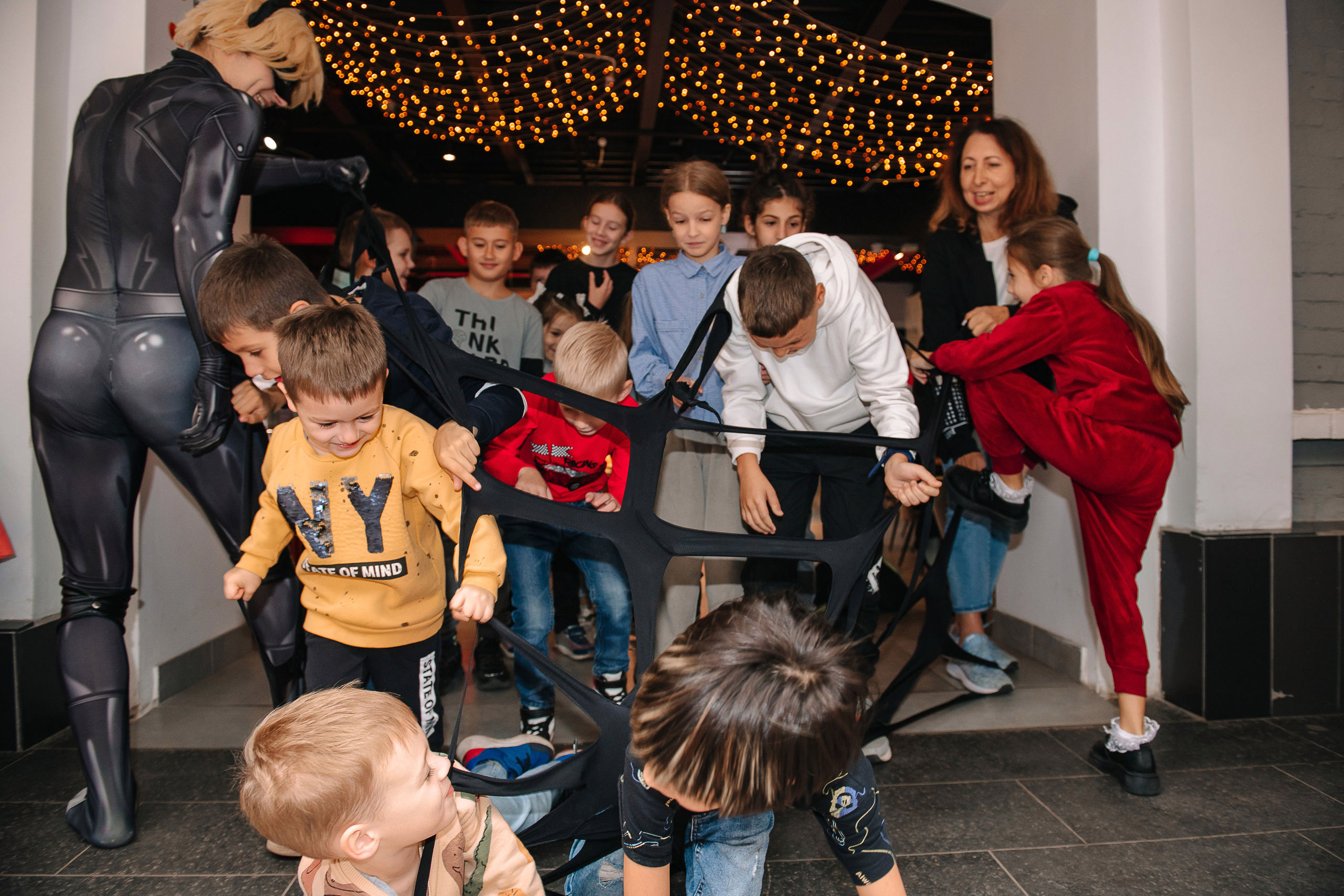 Гастродвор. Детский мастер-класс по приготовлению хот-догов🌭. Фотограф Валерия Голубева (Миронова)