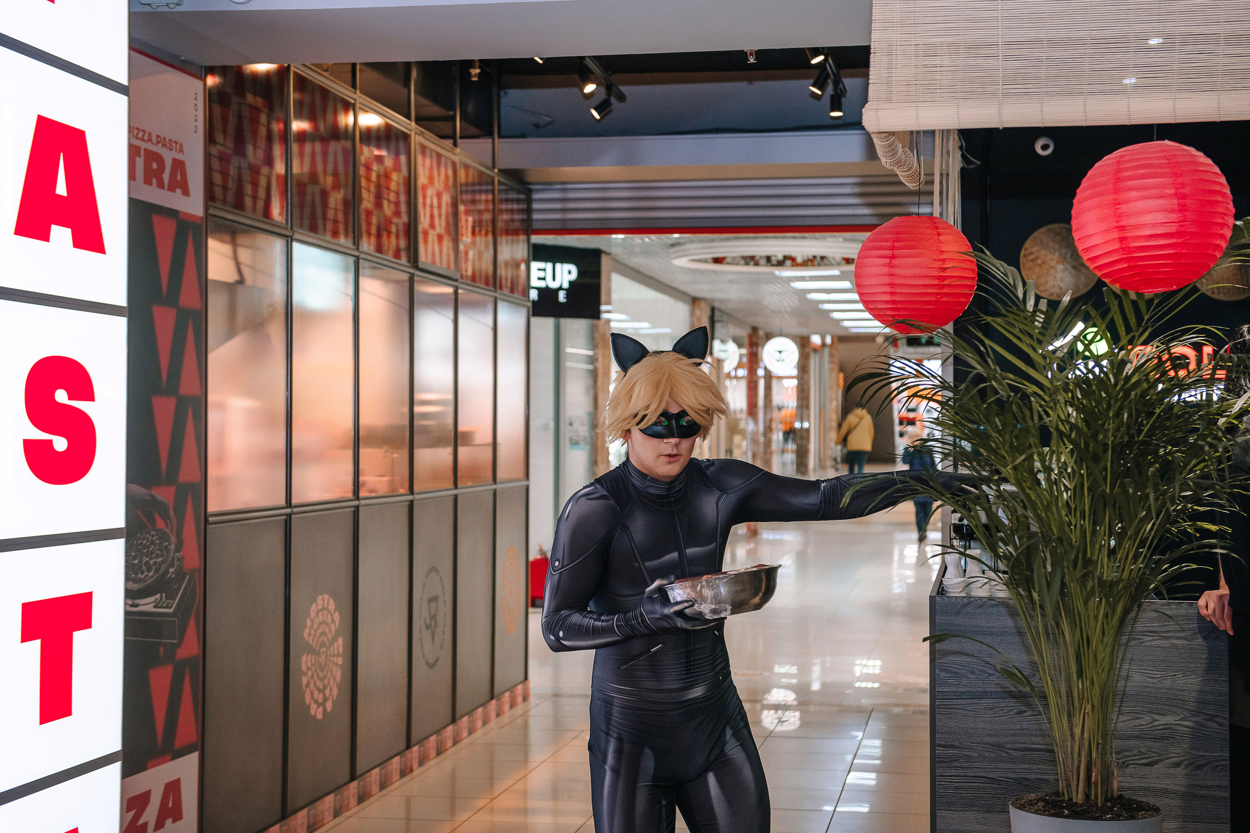 Гастродвор. Детский мастер-класс по приготовлению хот-догов🌭. Фотограф Валерия Голубева (Миронова)