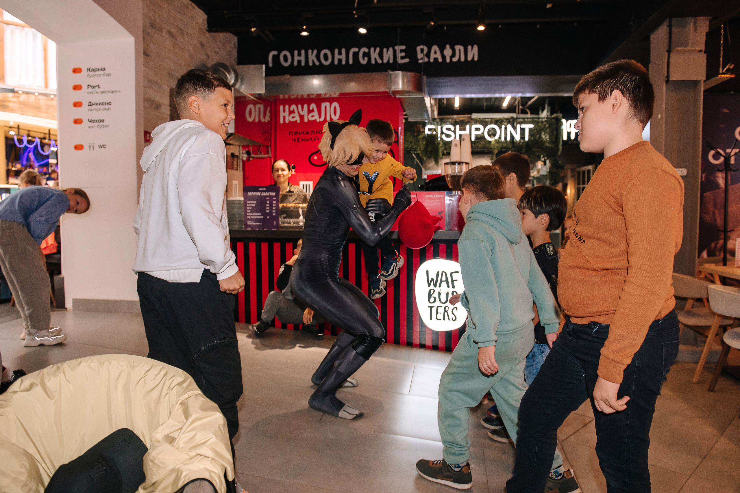 Гастродвор. Детский мастер-класс по приготовлению хот-догов🌭. Фотограф Валерия Голубева (Миронова)