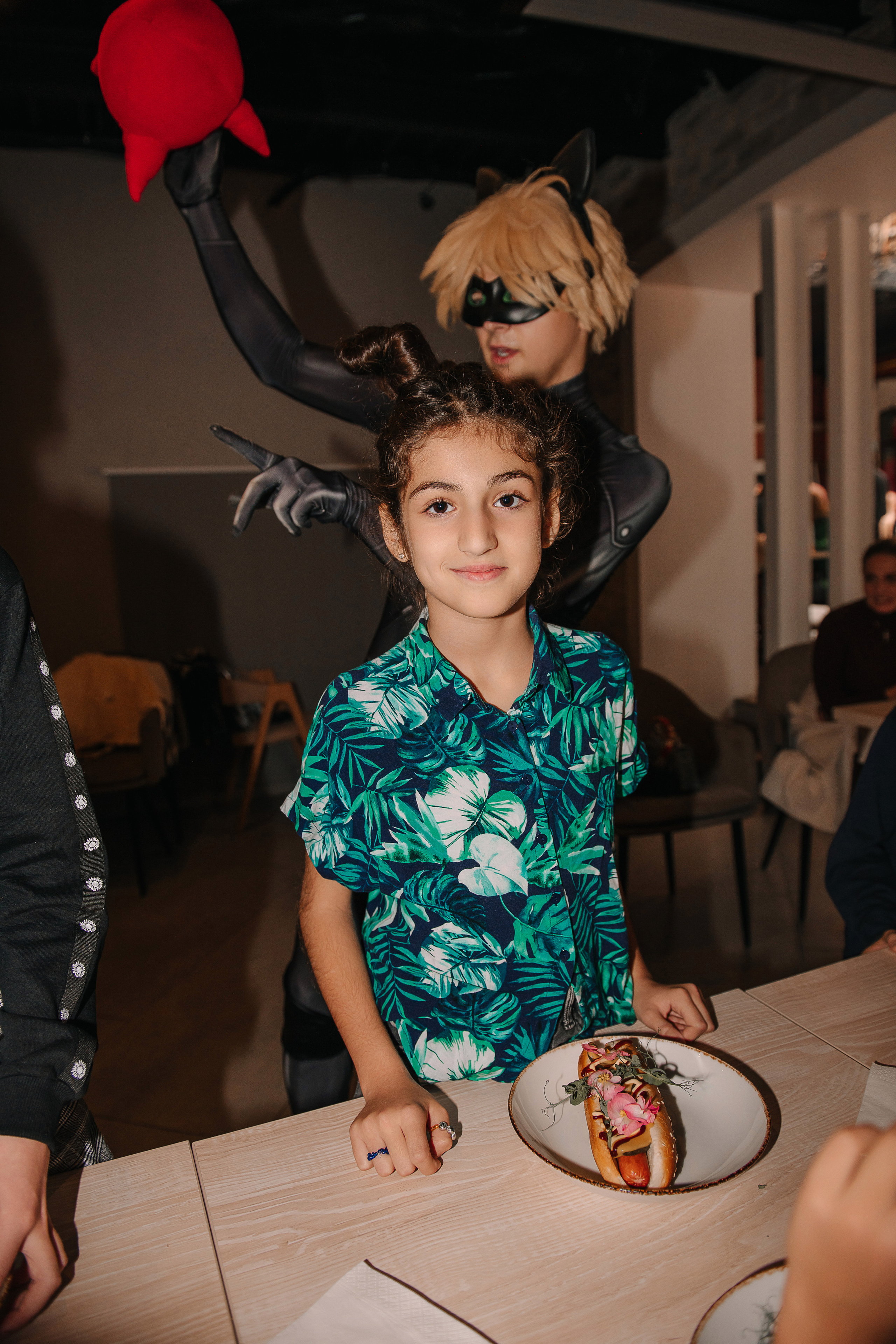 Гастродвор. Детский мастер-класс по приготовлению хот-догов🌭. Фотограф Валерия Голубева (Миронова)