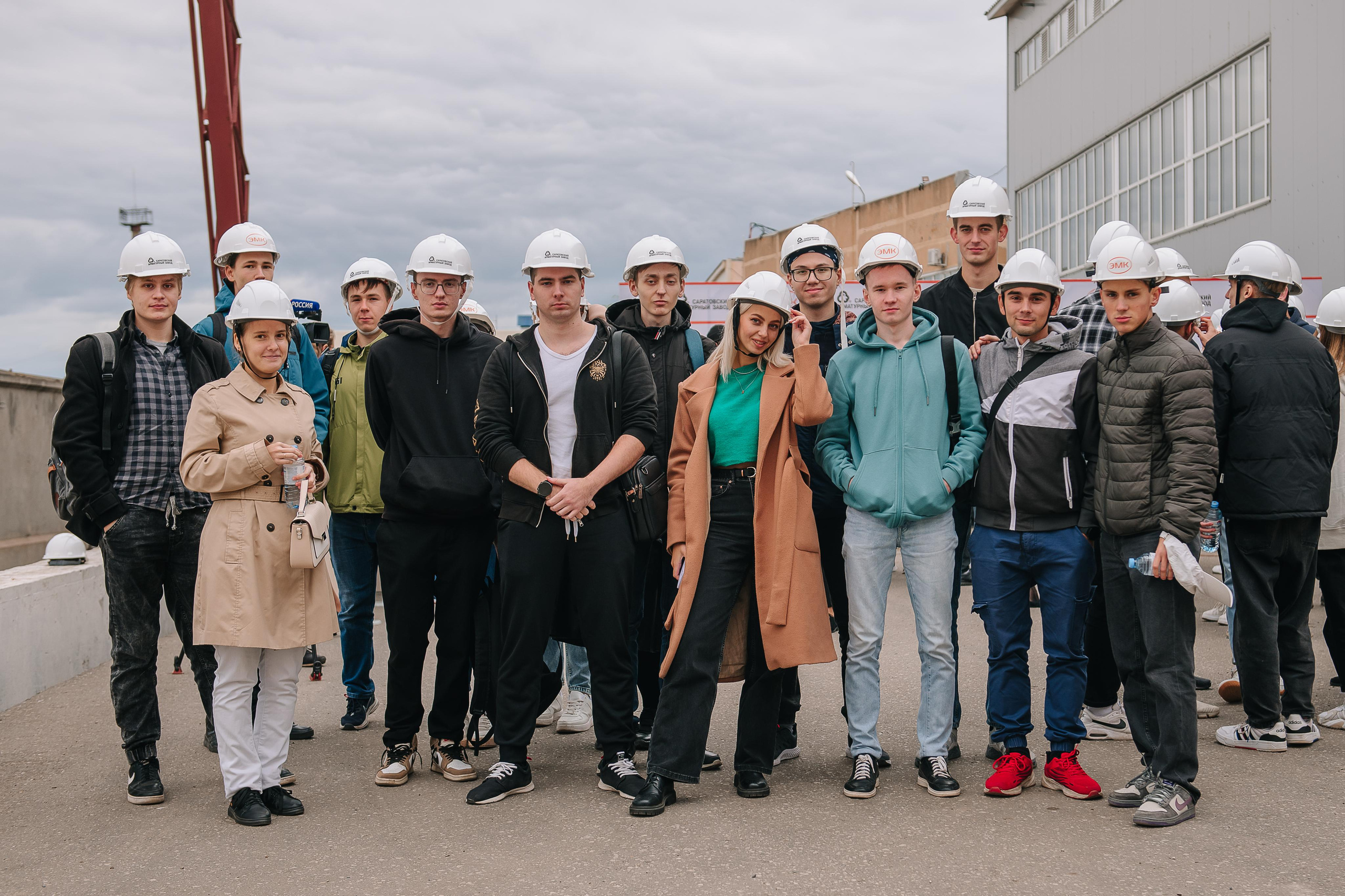 День открытых дверей на Саратовском арматурном заводе. Фотограф Валерия Голубева (Миронова)