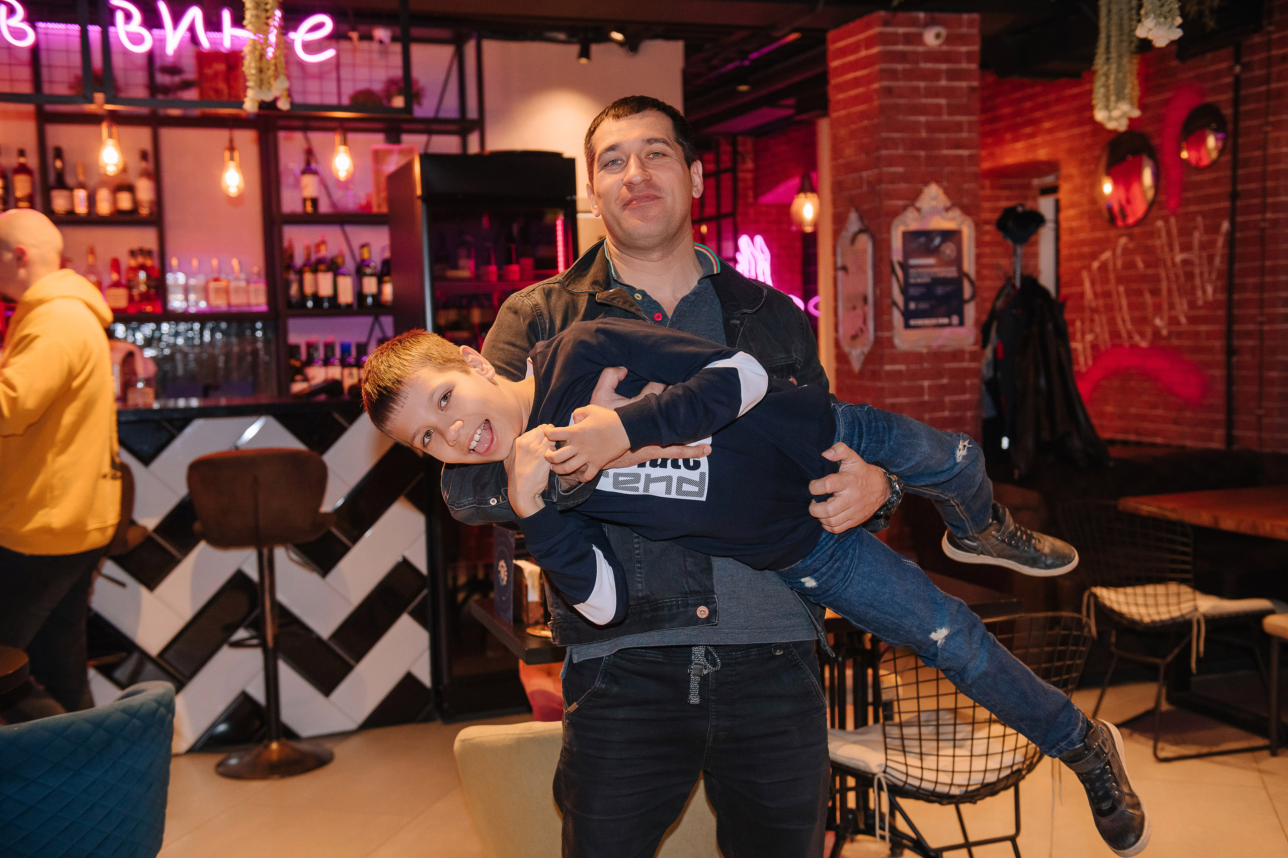 Гастродвор. Детский мастер-класс по приготовлению хот-догов🌭. Фотограф Валерия Голубева (Миронова)