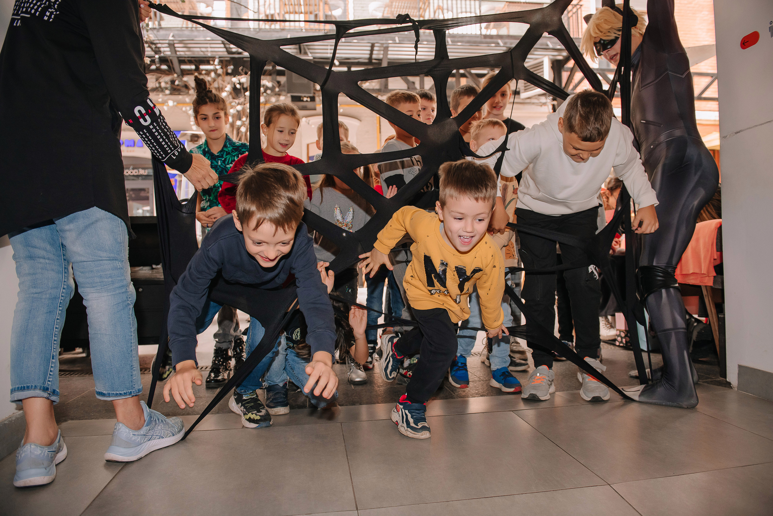 Гастродвор. Детский мастер-класс по приготовлению хот-догов🌭. Фотограф Валерия Голубева (Миронова)
