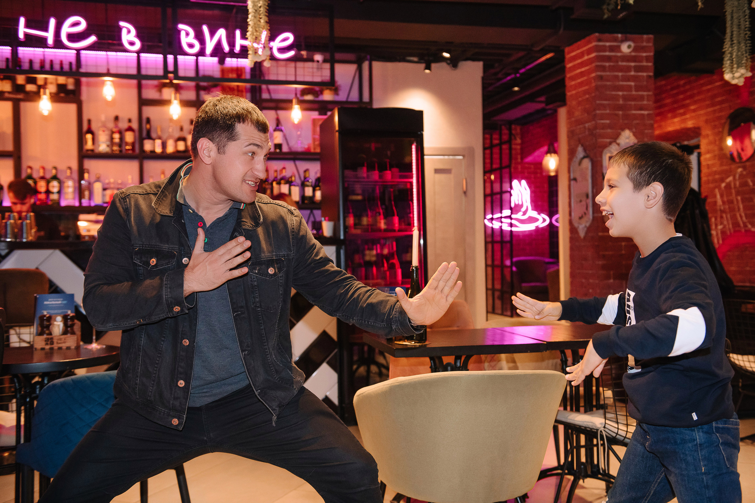 Гастродвор. Детский мастер-класс по приготовлению хот-догов🌭. Фотограф Валерия Голубева (Миронова)