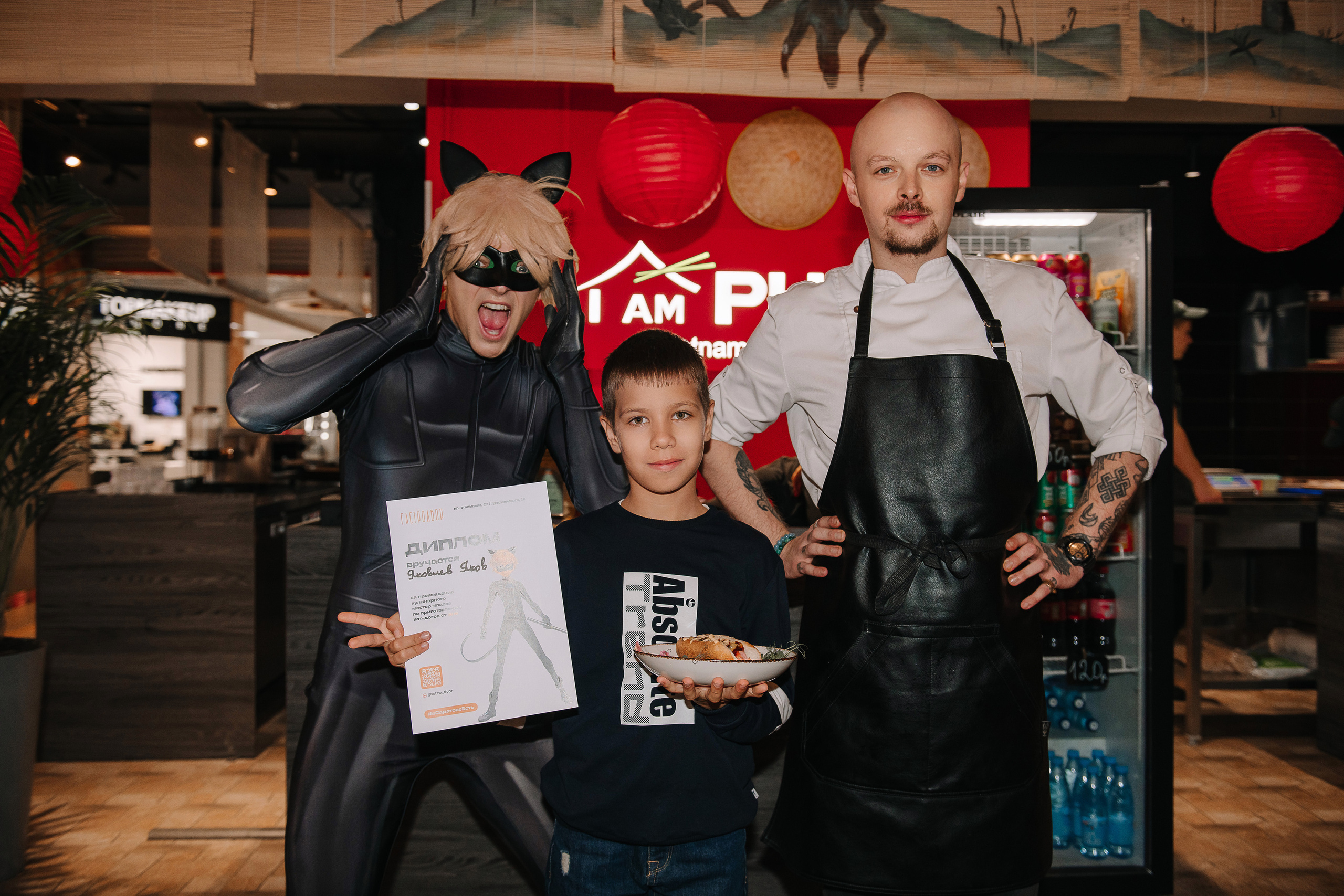 Гастродвор. Детский мастер-класс по приготовлению хот-догов🌭. Фотограф Валерия Голубева (Миронова)