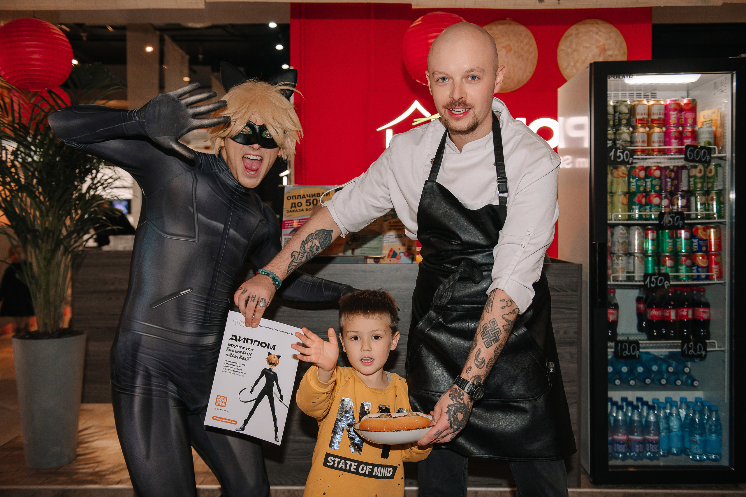 Гастродвор. Детский мастер-класс по приготовлению хот-догов🌭. Фотограф Валерия Голубева (Миронова)