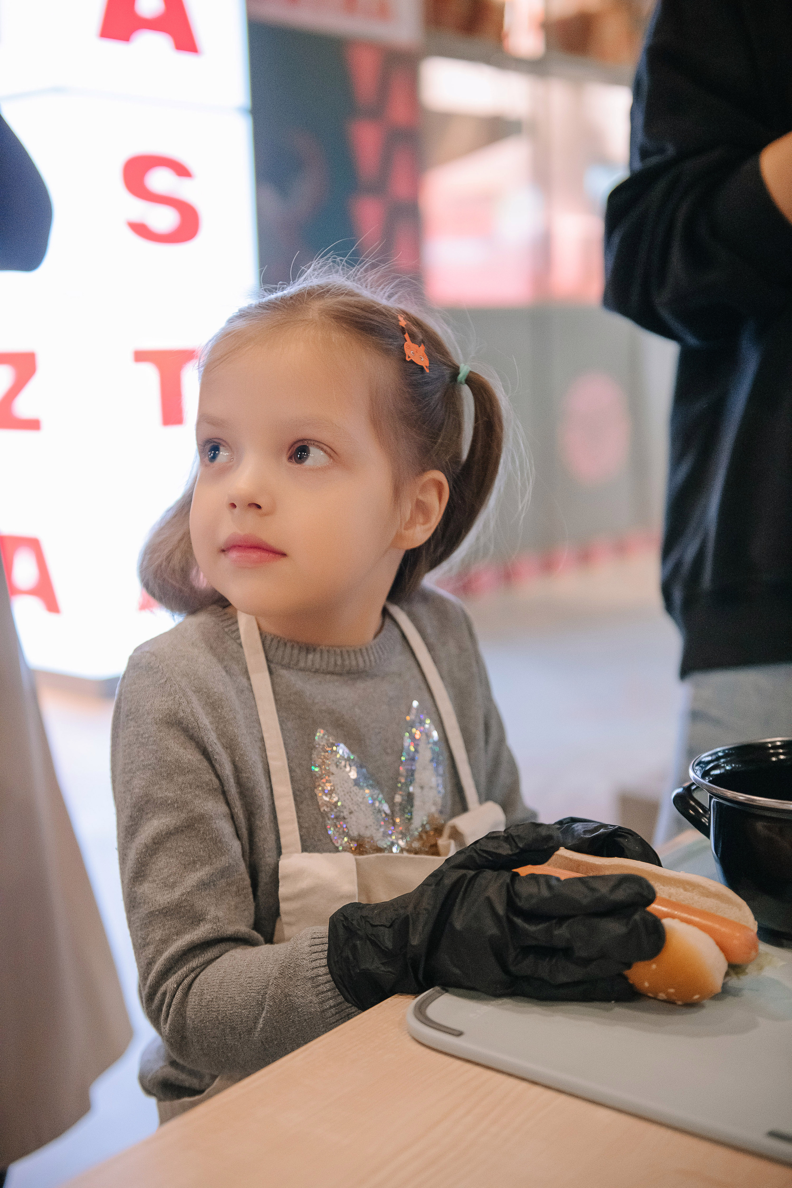Гастродвор. Детский мастер-класс по приготовлению хот-догов🌭. Фотограф Валерия Голубева (Миронова)