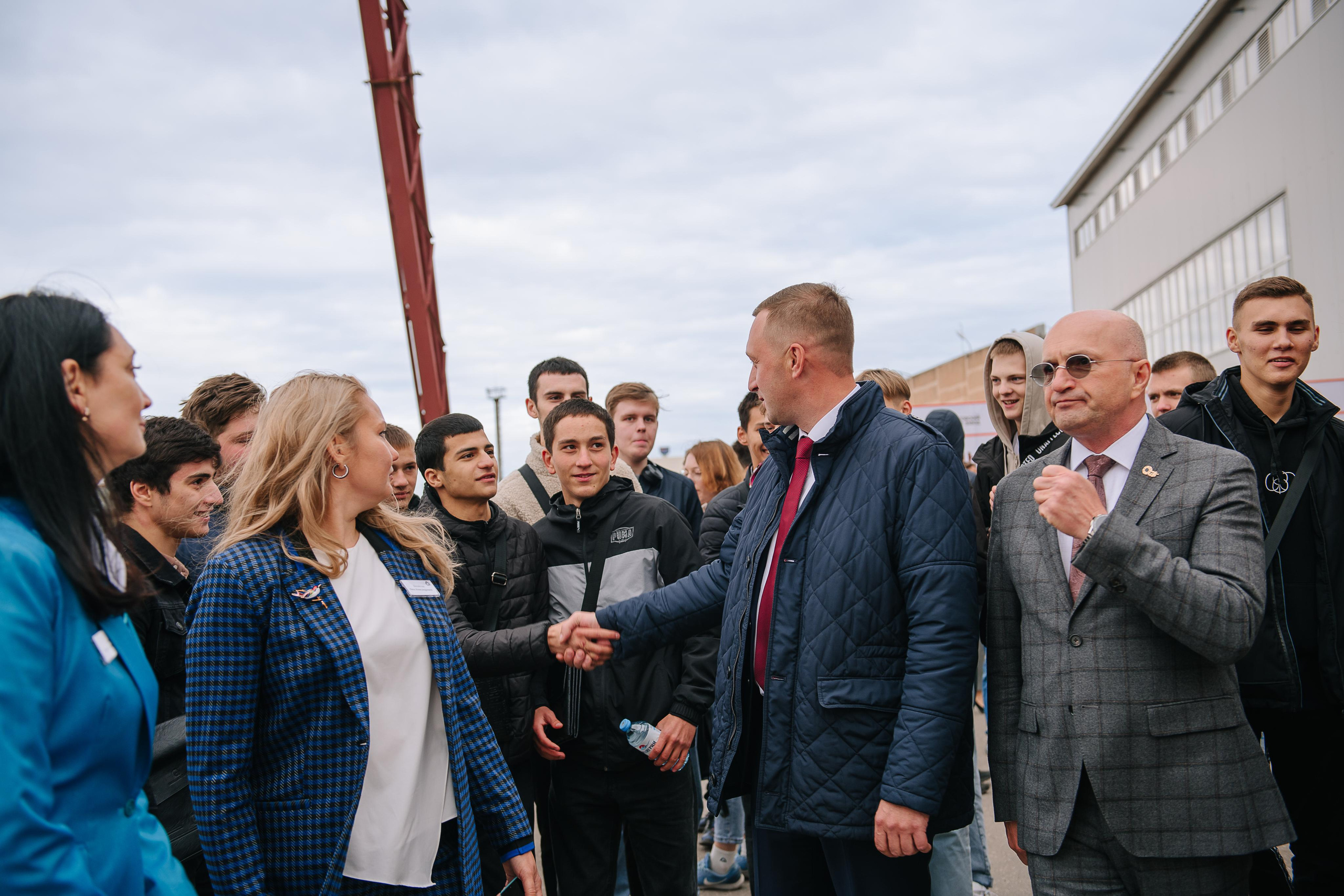 День открытых дверей на Саратовском арматурном заводе. Фотограф Валерия Голубева (Миронова)