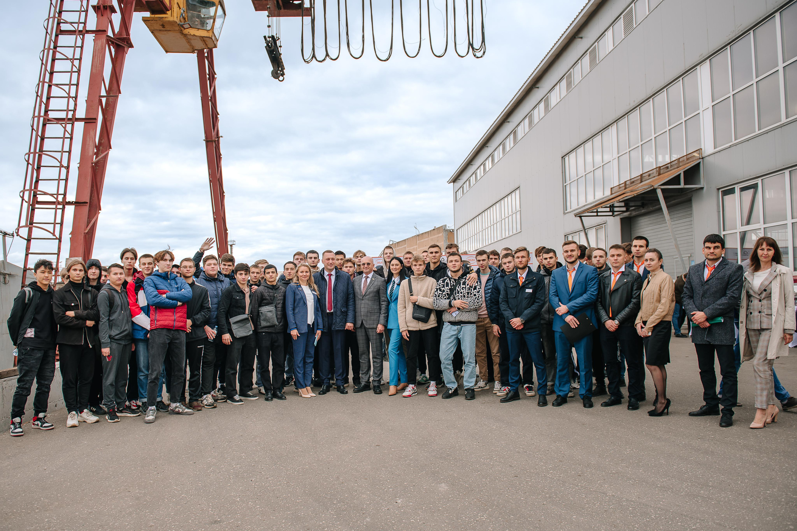 День открытых дверей на Саратовском арматурном заводе. Фотограф Валерия Голубева (Миронова)