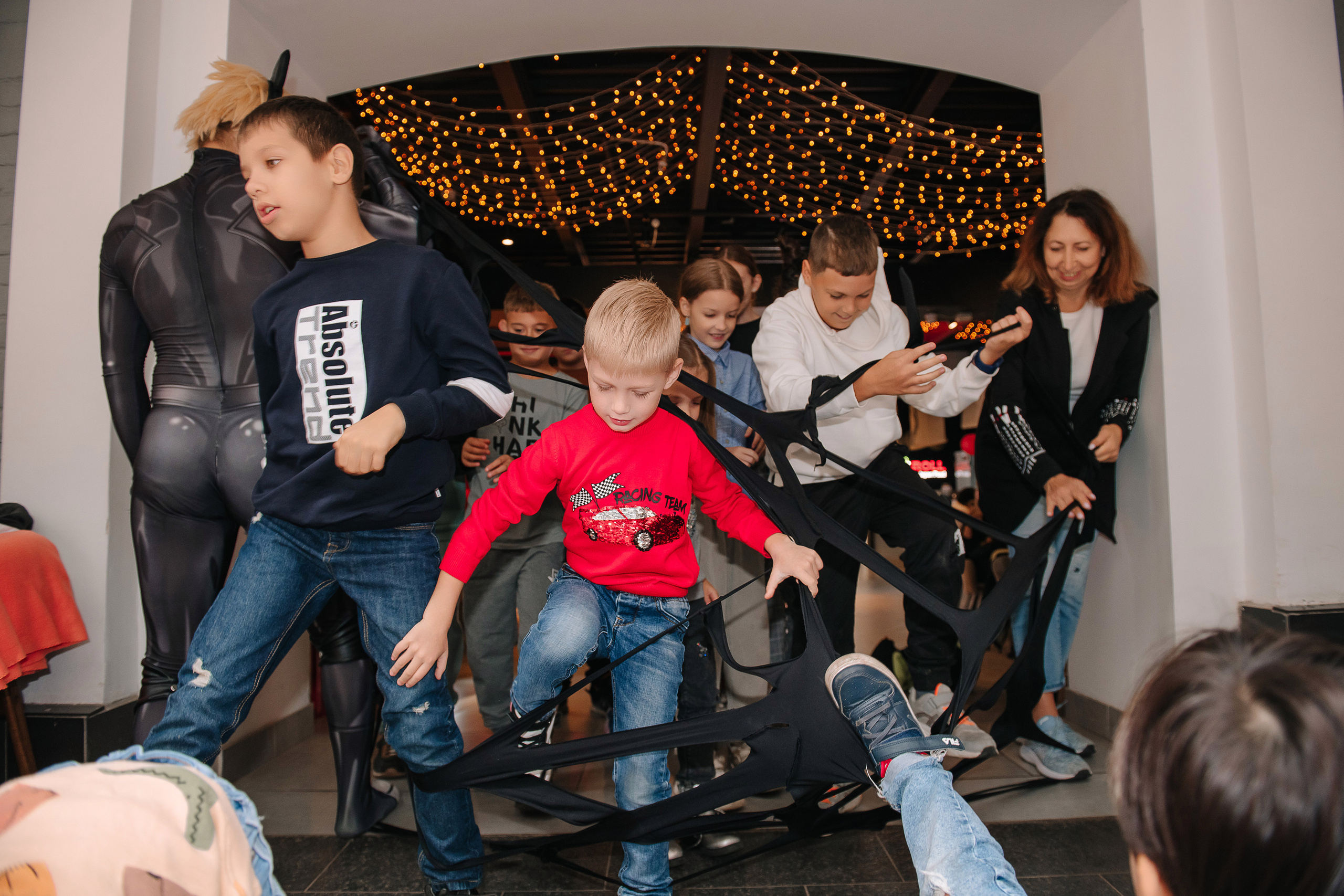 Гастродвор. Детский мастер-класс по приготовлению хот-догов🌭. Фотограф Валерия Голубева (Миронова)