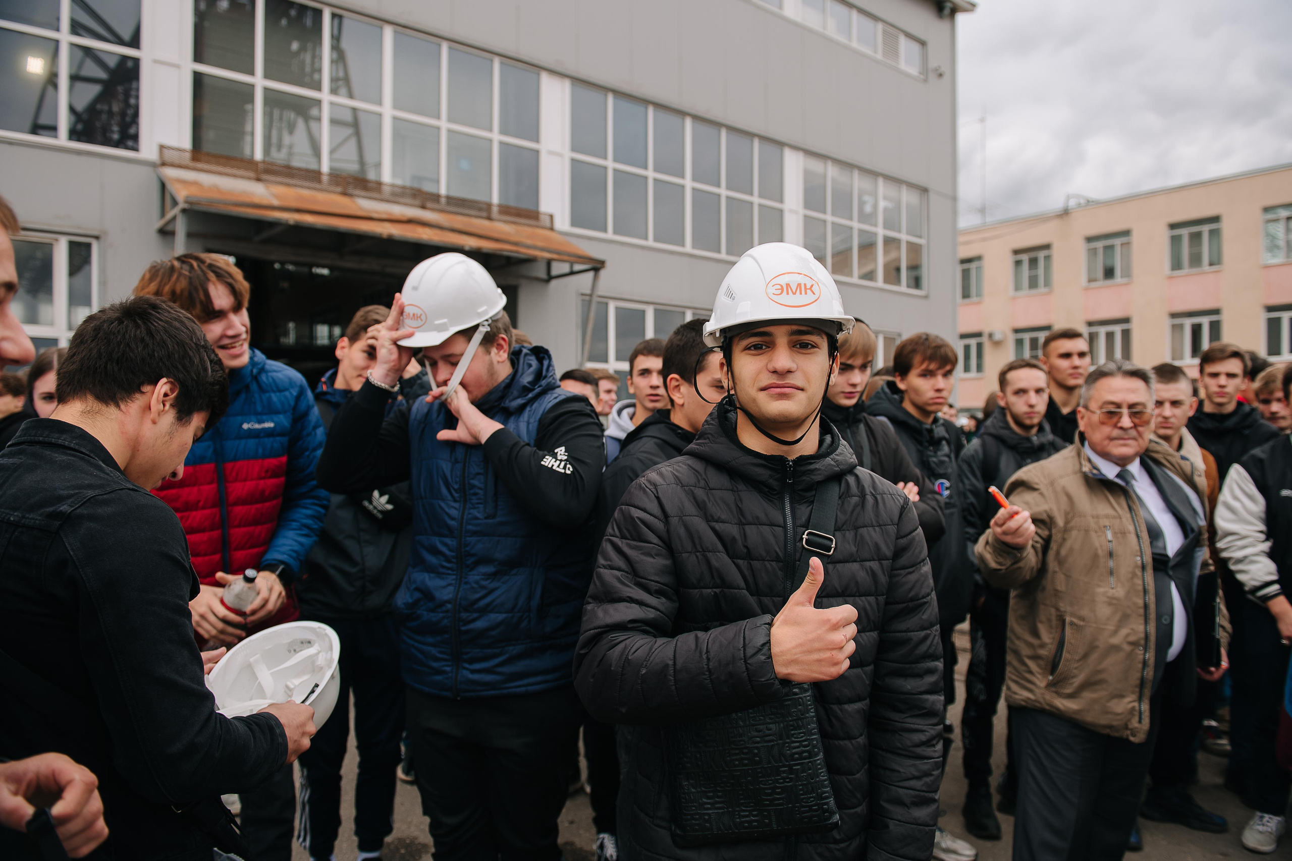 День открытых дверей на Саратовском арматурном заводе. Фотограф Валерия Голубева (Миронова)